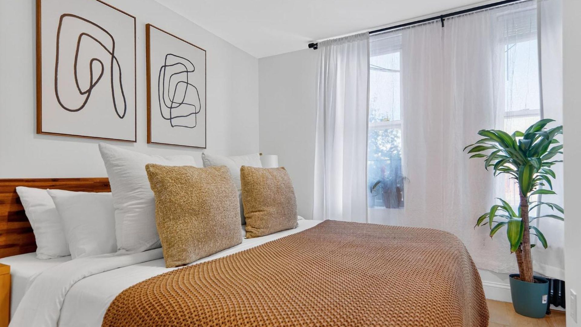 Apartment Spacious 3bedroom With Ac Near Mccarren Park Brooklyn