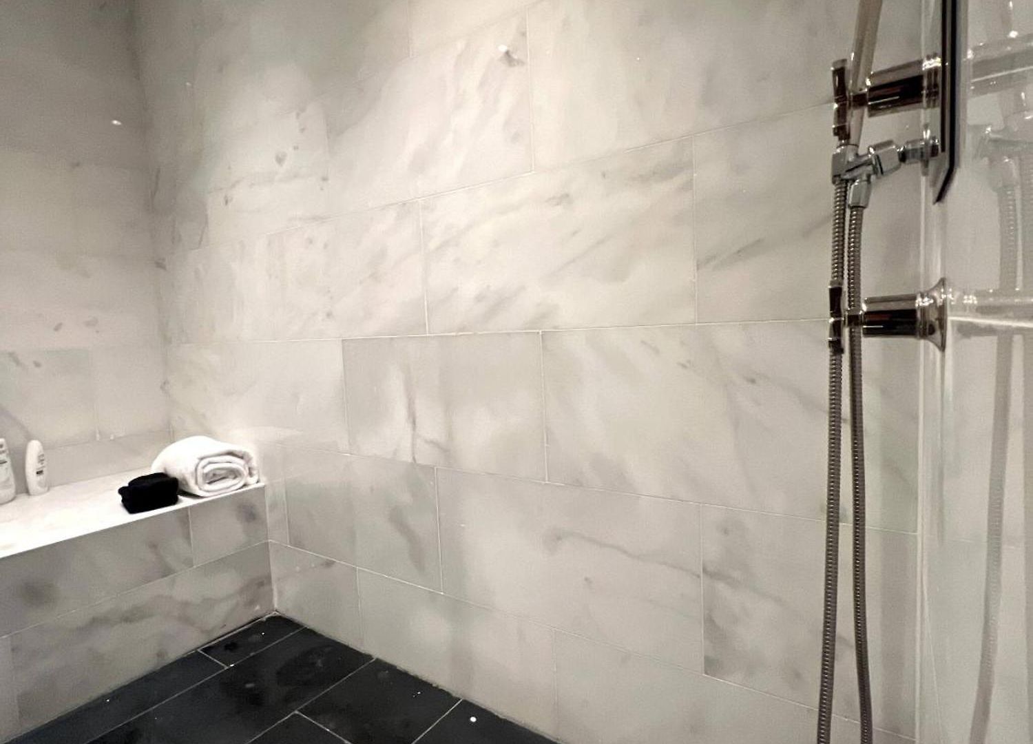 Massive Nyc Brownstone Wpatio Apartment