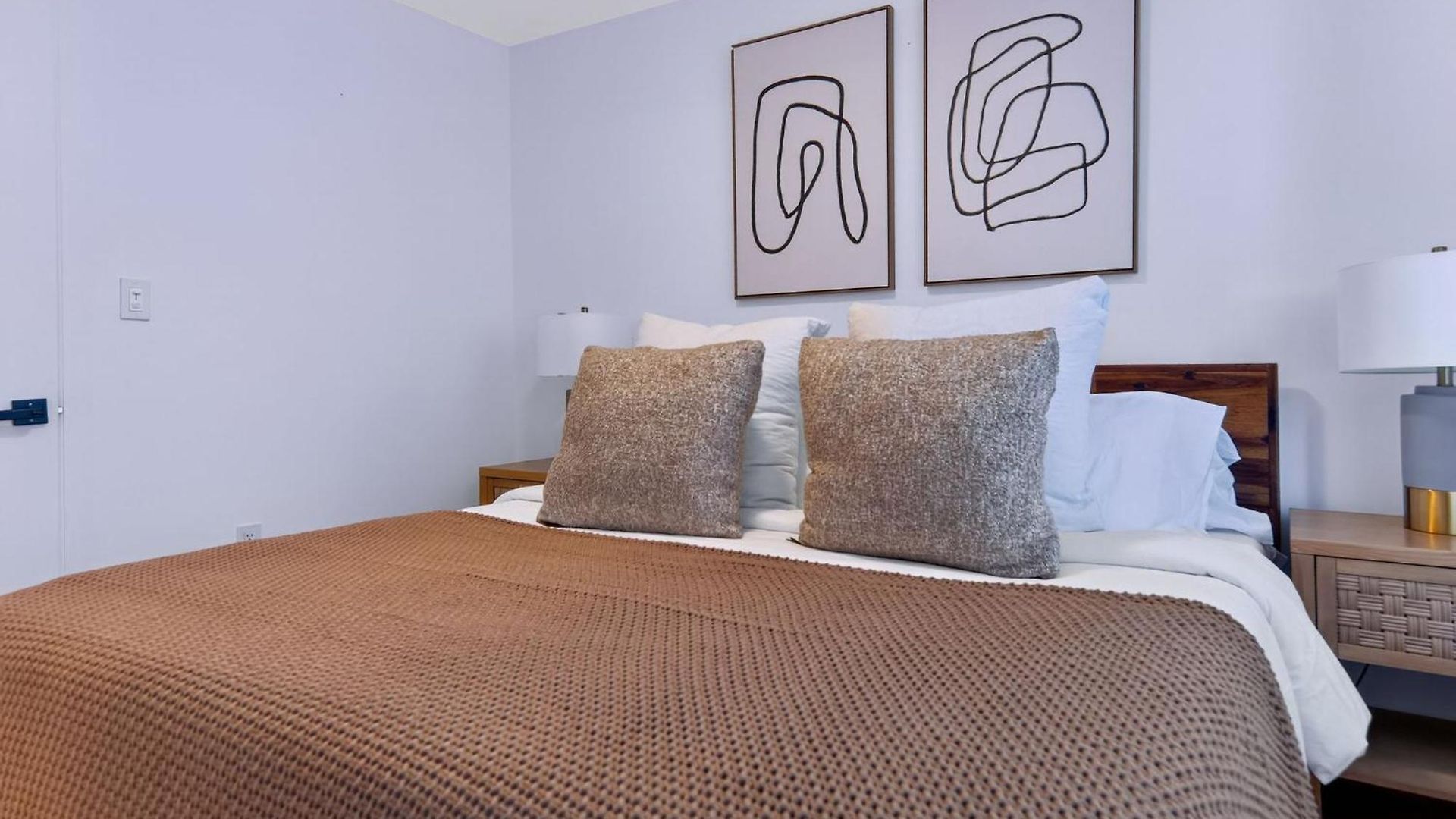 Spacious 3bedroom With Ac Near Mccarren Park Brooklyn