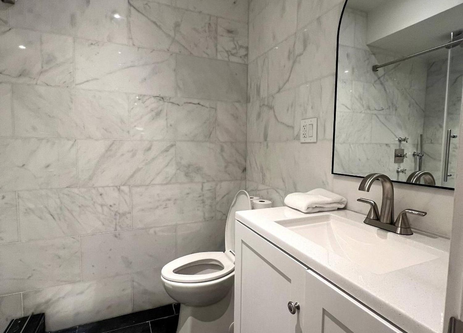 Apartment Massive Nyc Brownstone Wpatio *
