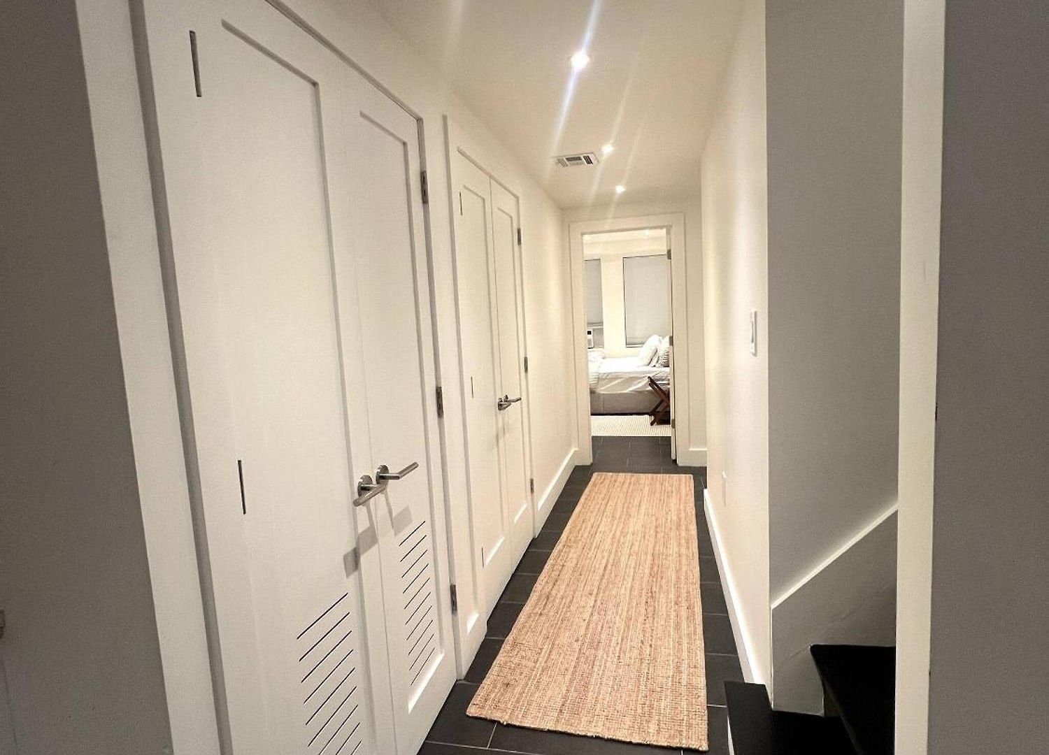 Massive Nyc Brownstone Wpatio Apartment New York
