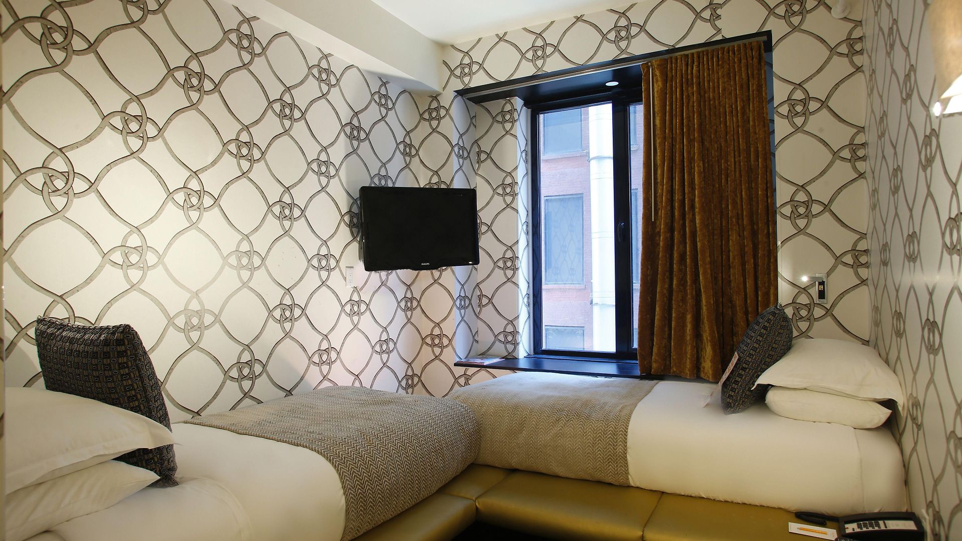 Hotel 45 Times Square 3*