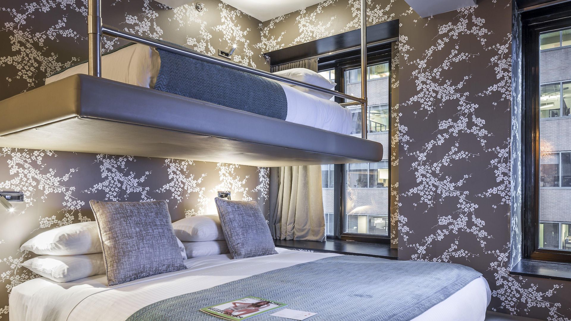 Hotel 45 Times Square 3*