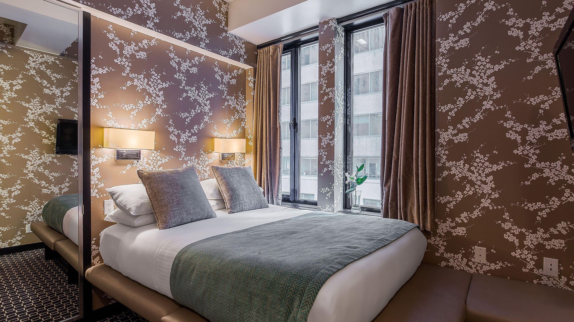 45 Times Square Hotel