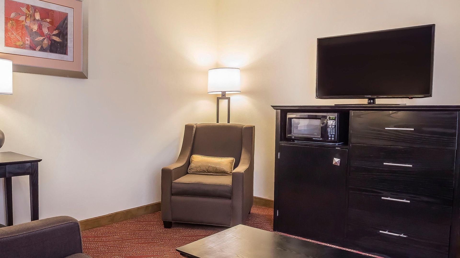 Comfort & Laguardia Airport Hotel 4*