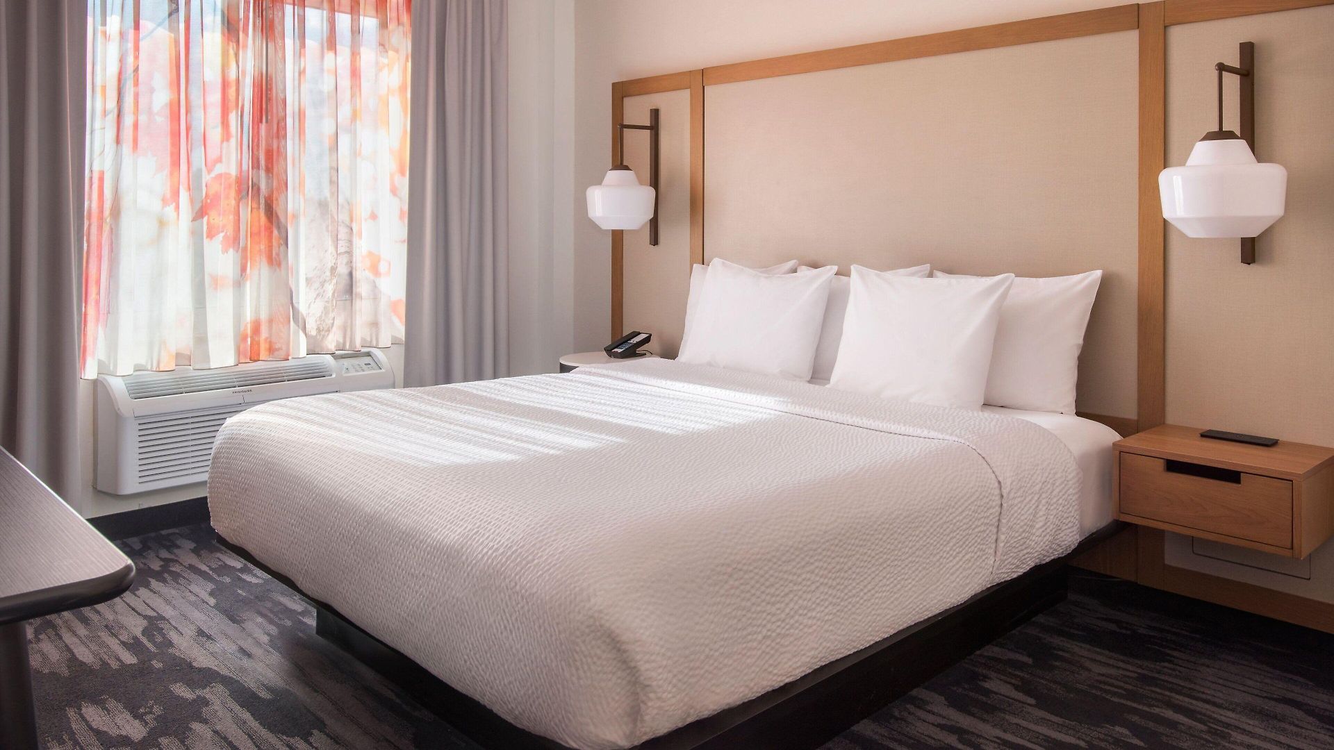 Hotel Fairfield By Marriott Laguardia Airport/flushing