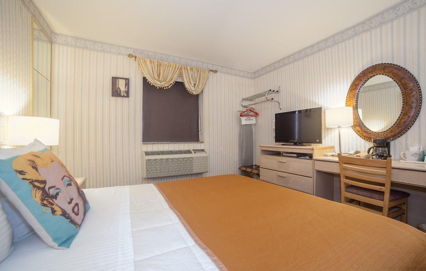 Hotel Flushing 88