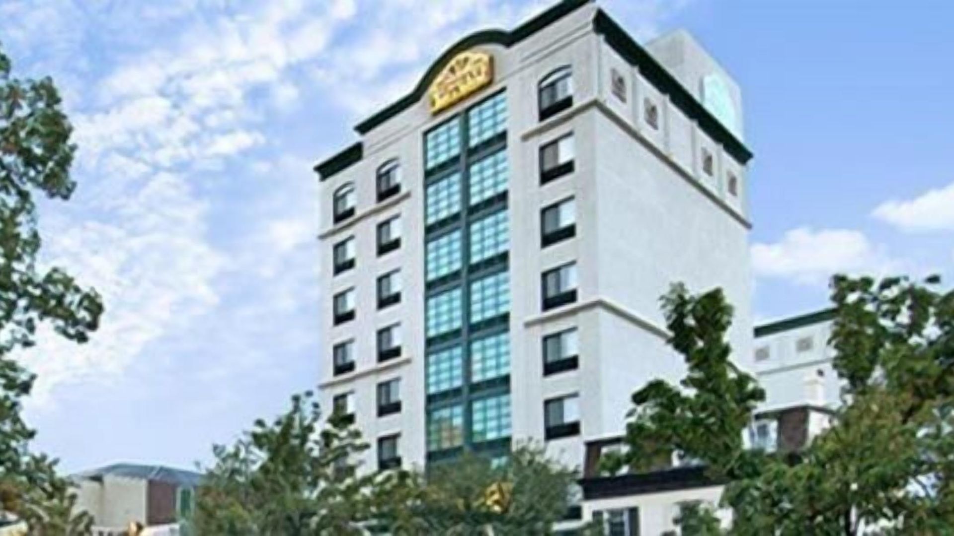Hotel Marco Laguardia & New York