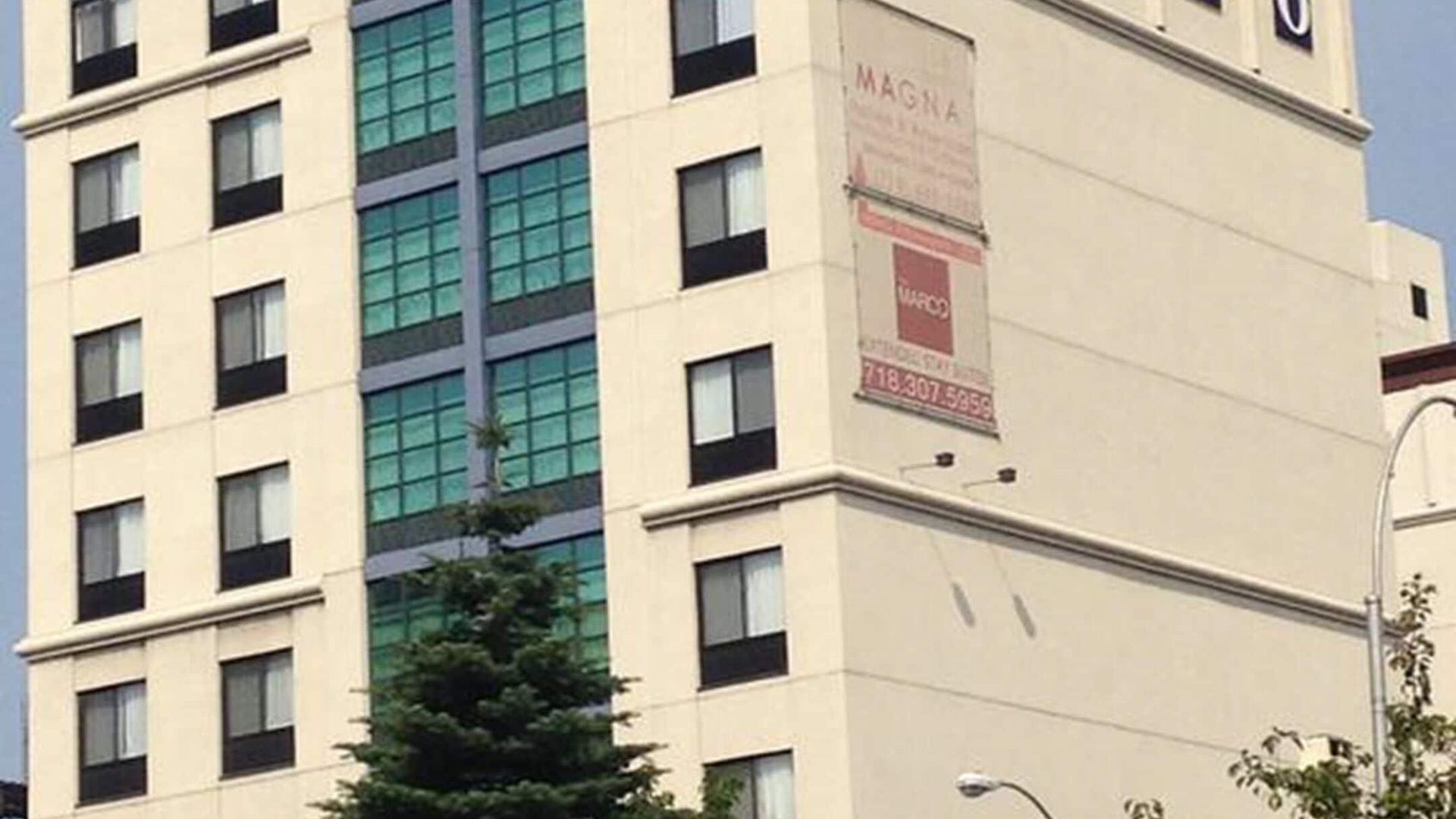 Marco Laguardia & Hotel New York