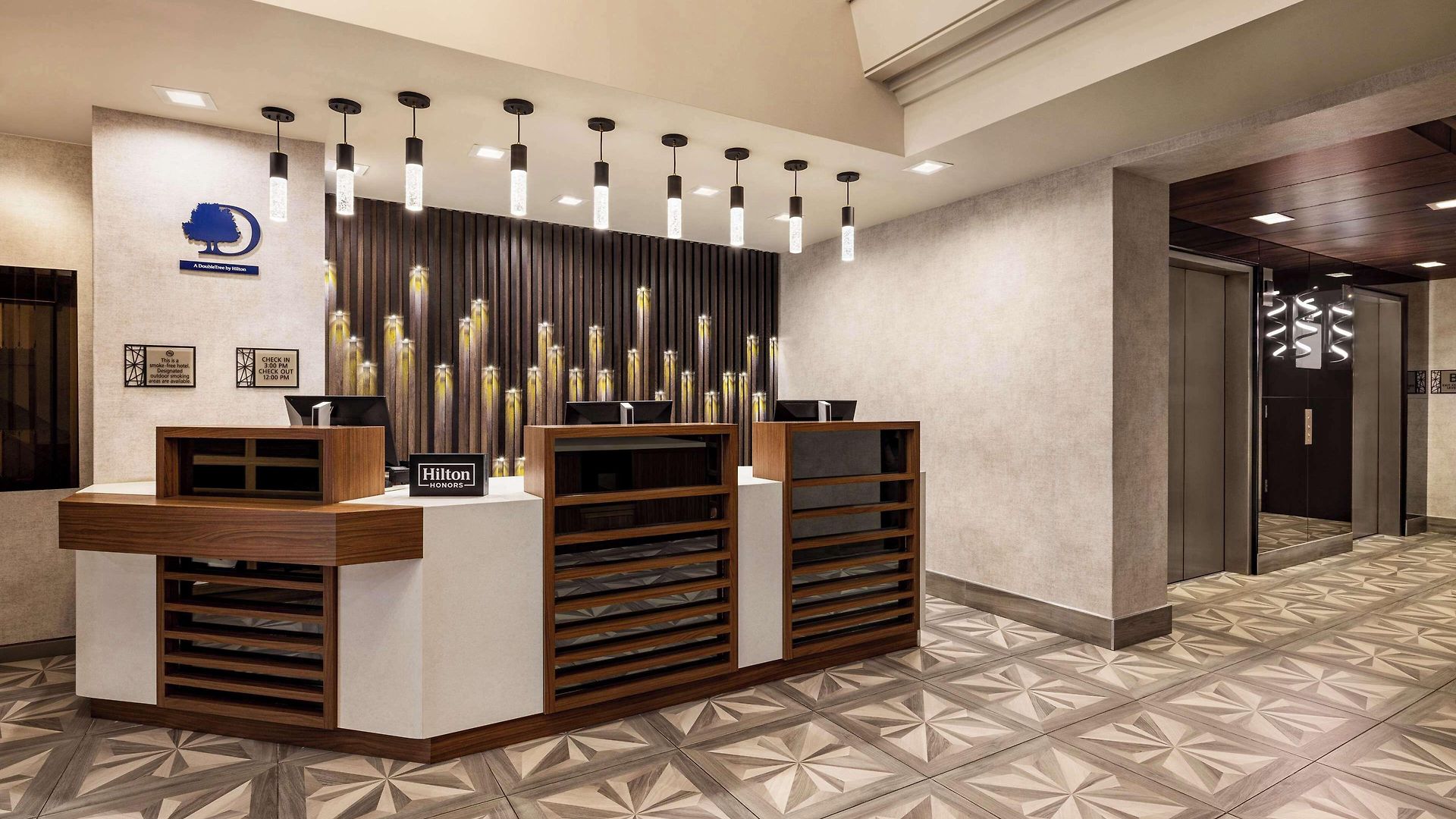 Hotel Doubletree By Hilton Midtown Fifth Ave