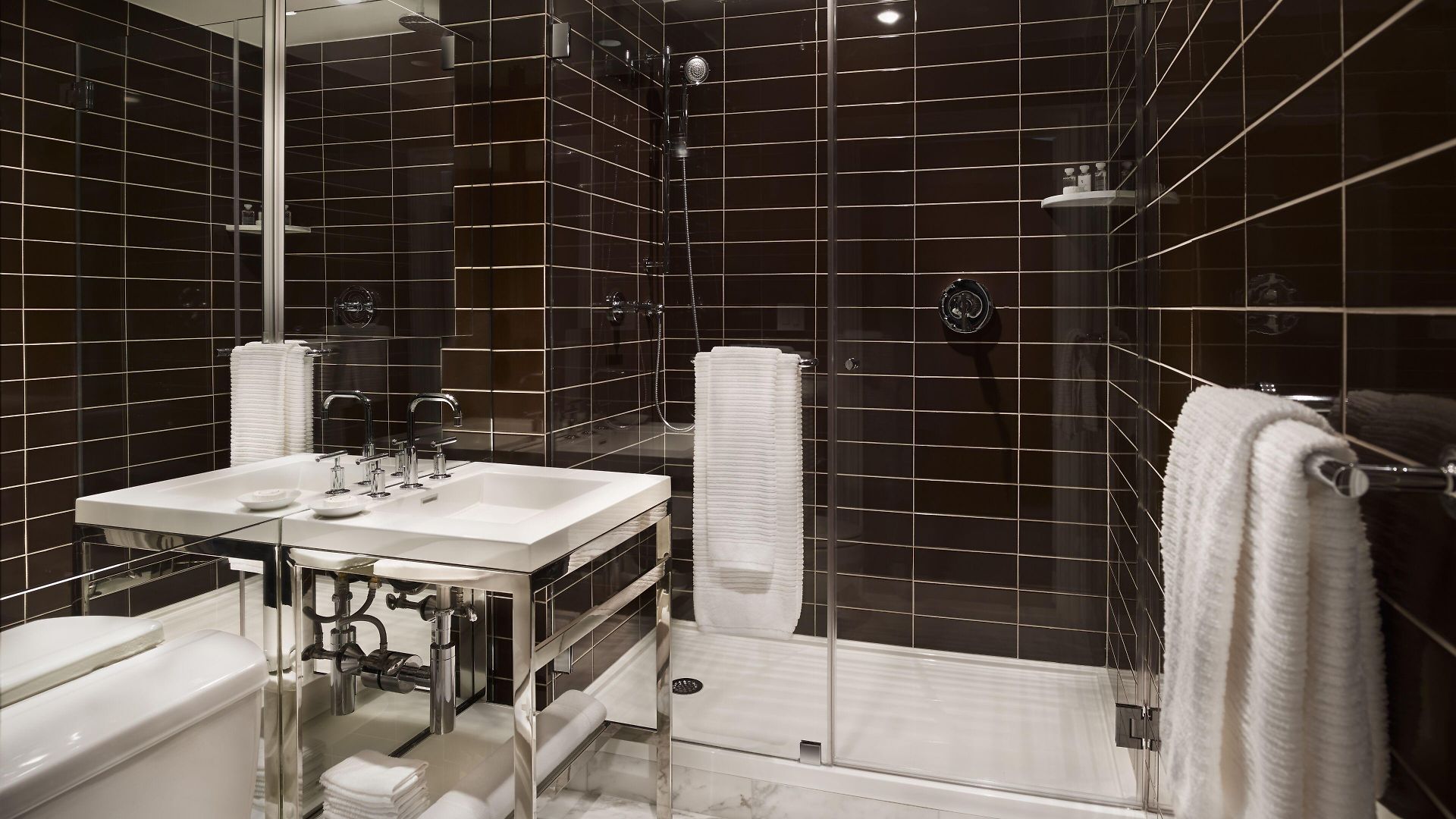 Aka Sutton Place 4*