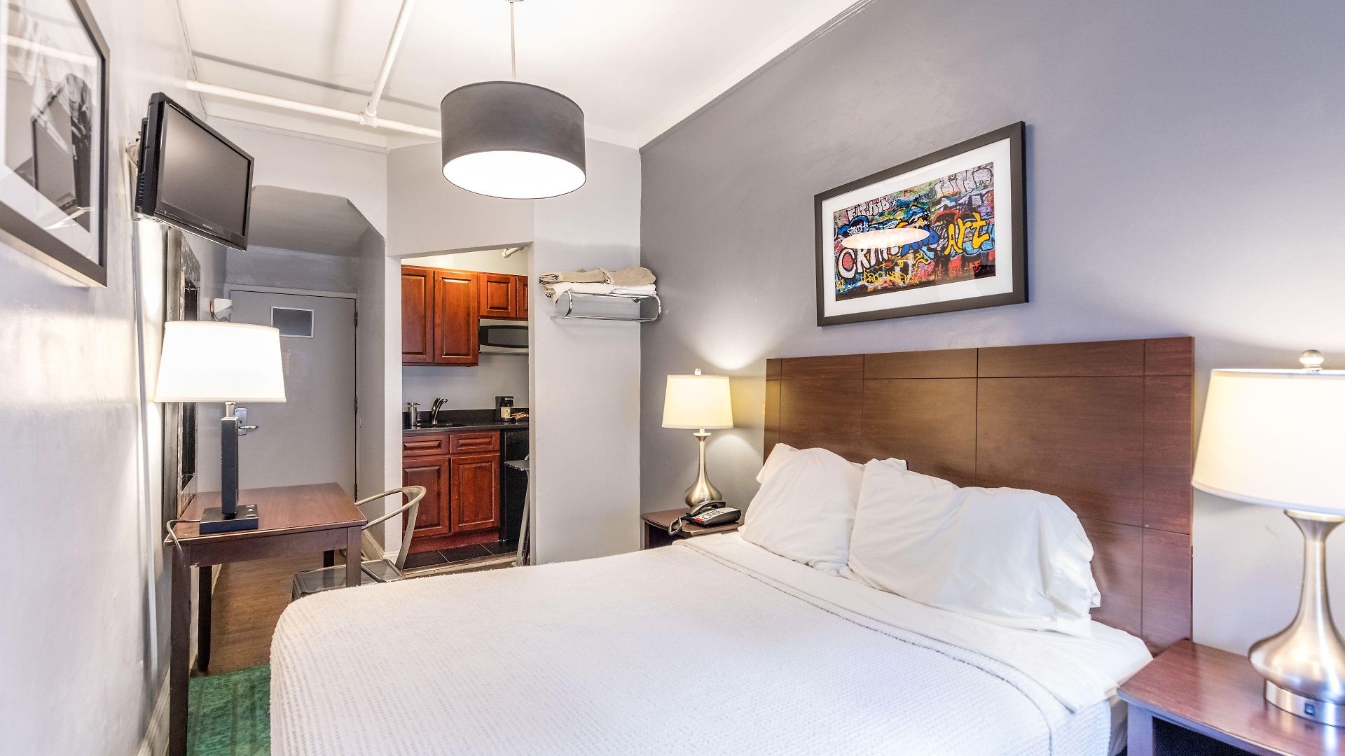 309 Hotel 2*