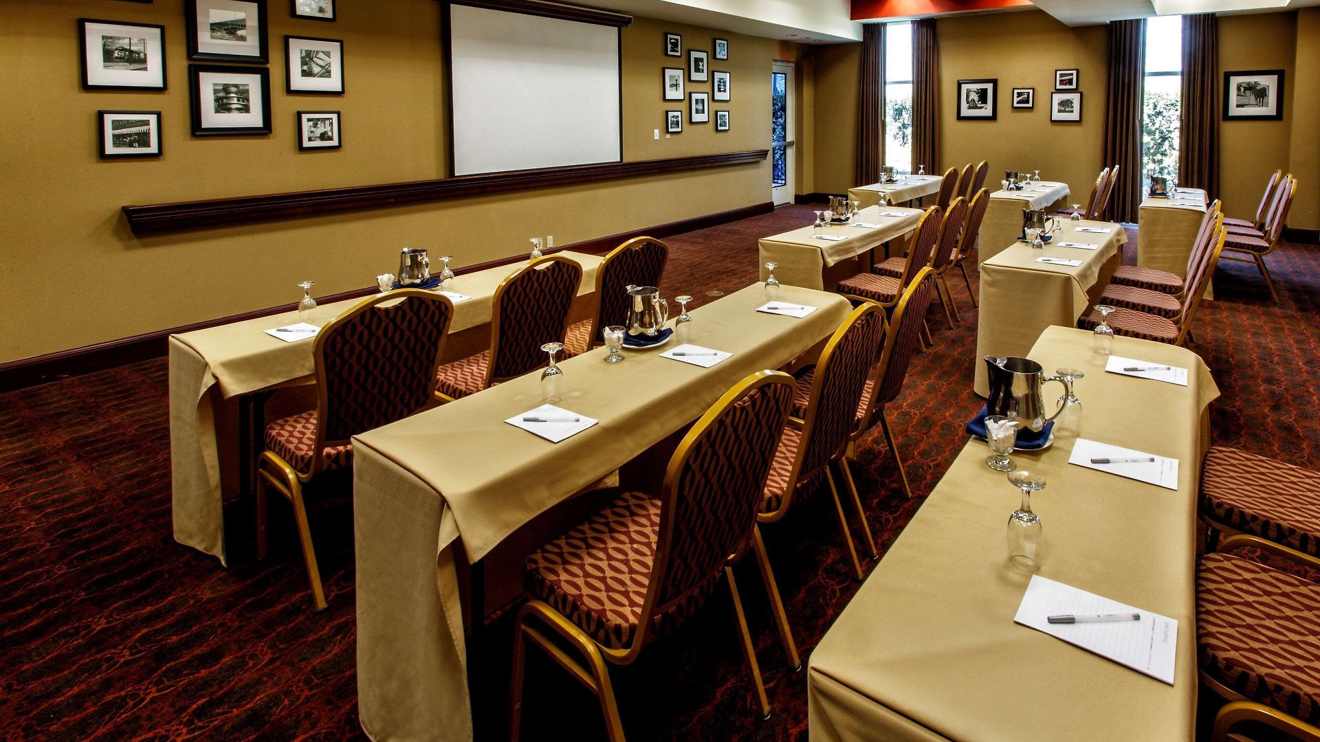 Hotel Hampton & Staten Island