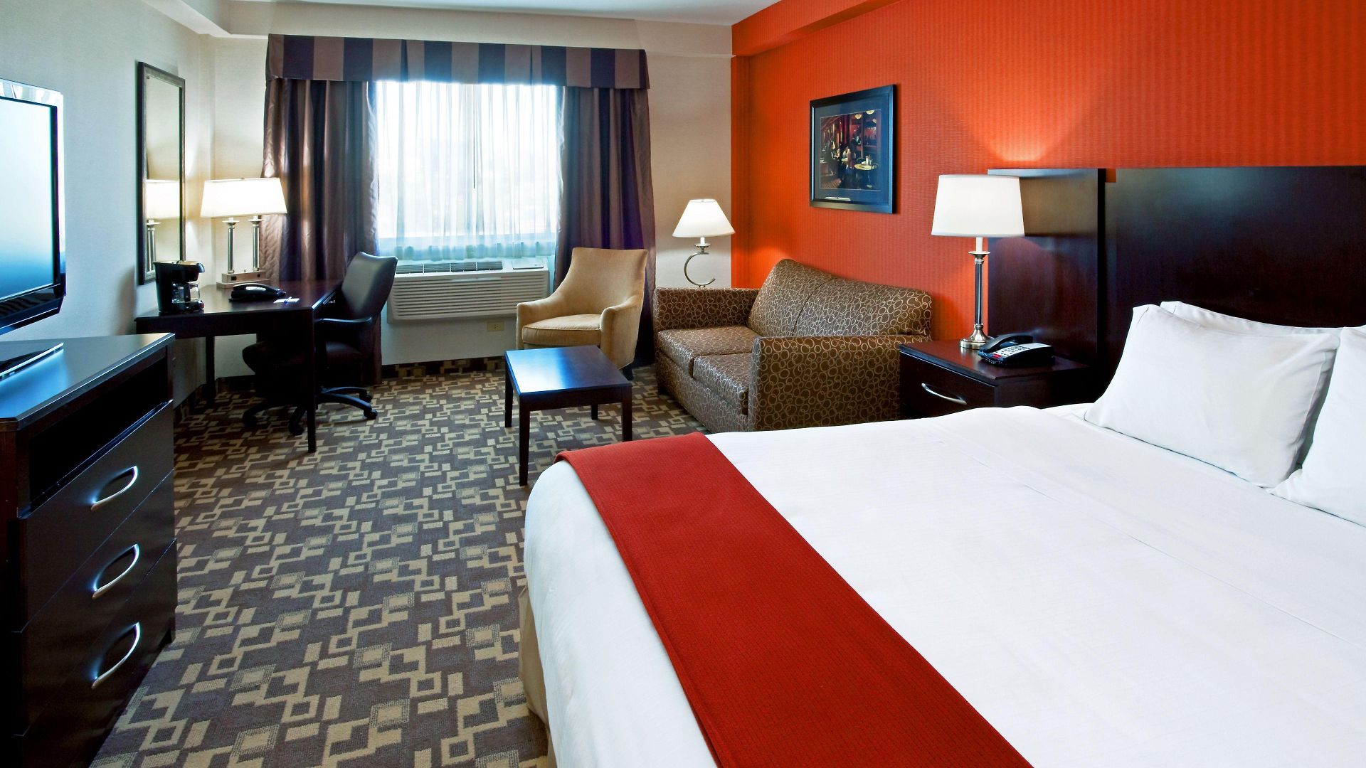 Express Maspeth By Ihg 2*
