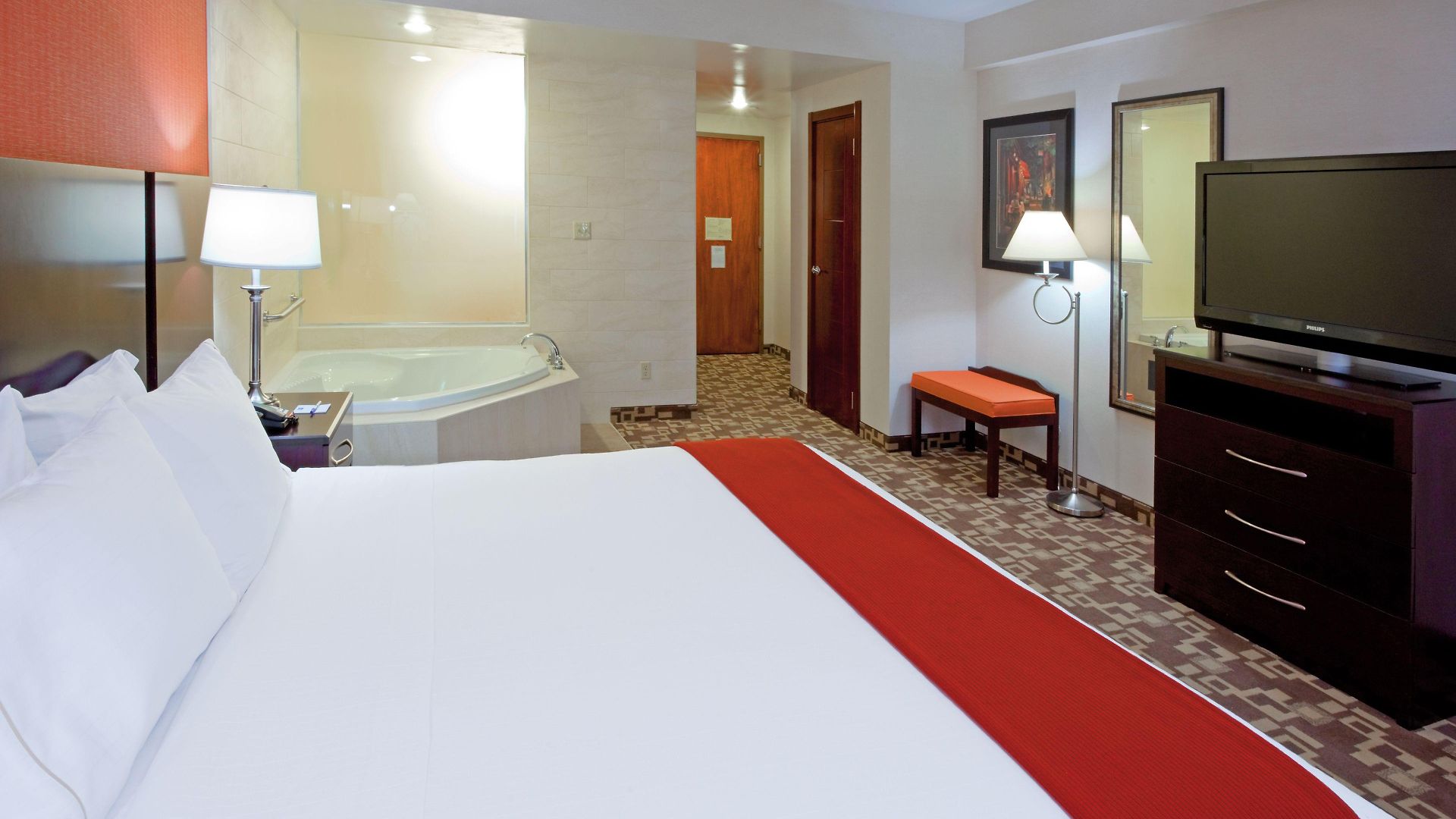Hotel Express Maspeth By Ihg 2*