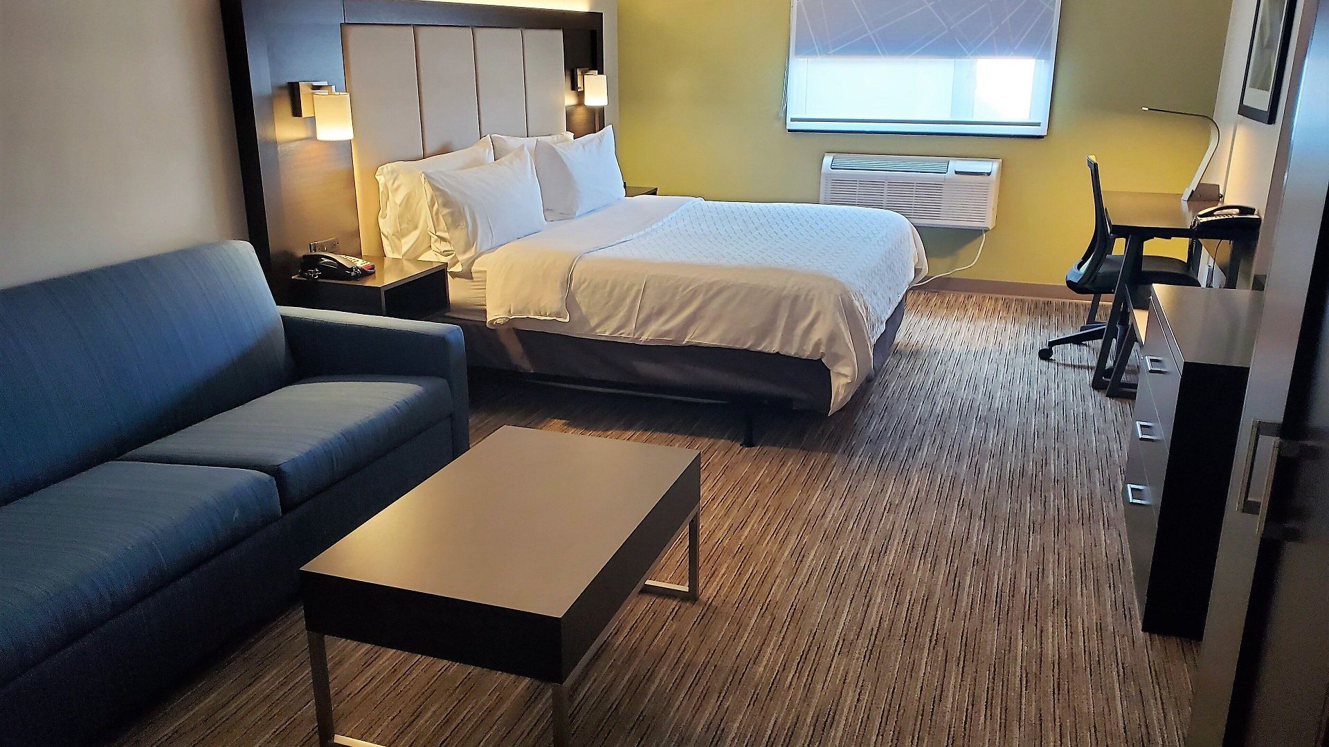 Hotel Express Maspeth By Ihg