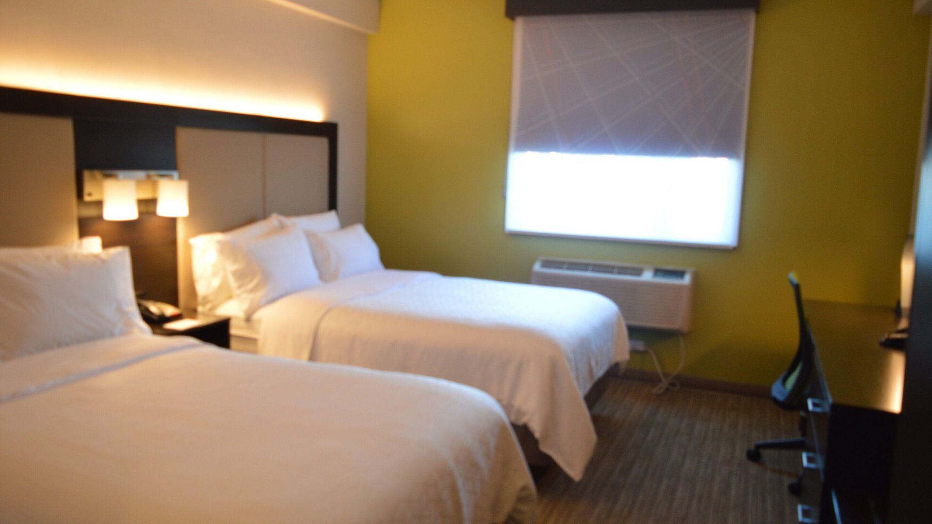 Express Maspeth By Ihg Hotel