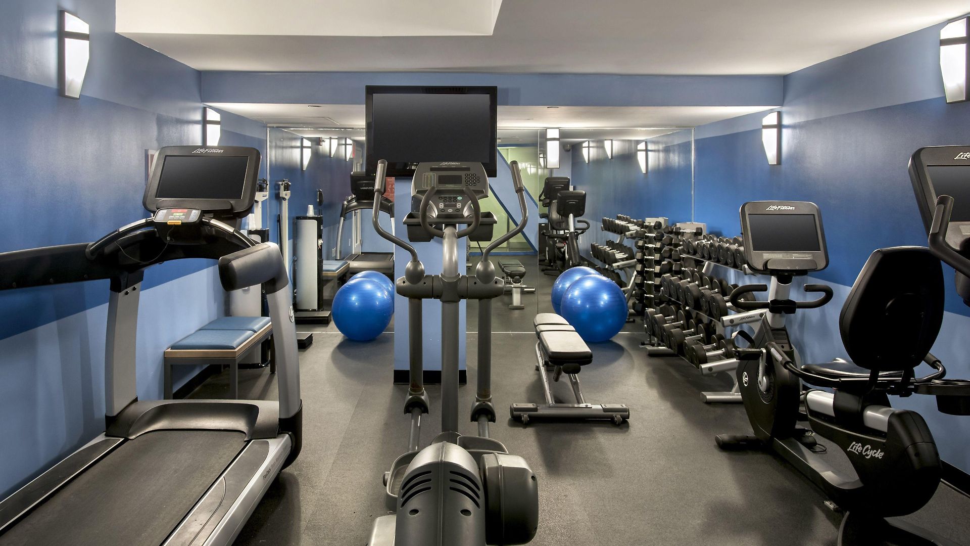 Four Points By Sheraton Manhattan Soho Village Hotel 3*