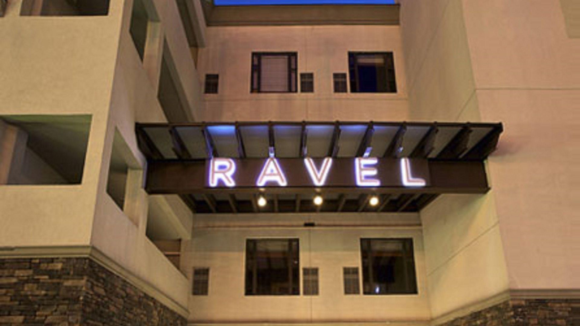 Ravel Trademark Collection By Wyndham Hotel 4*