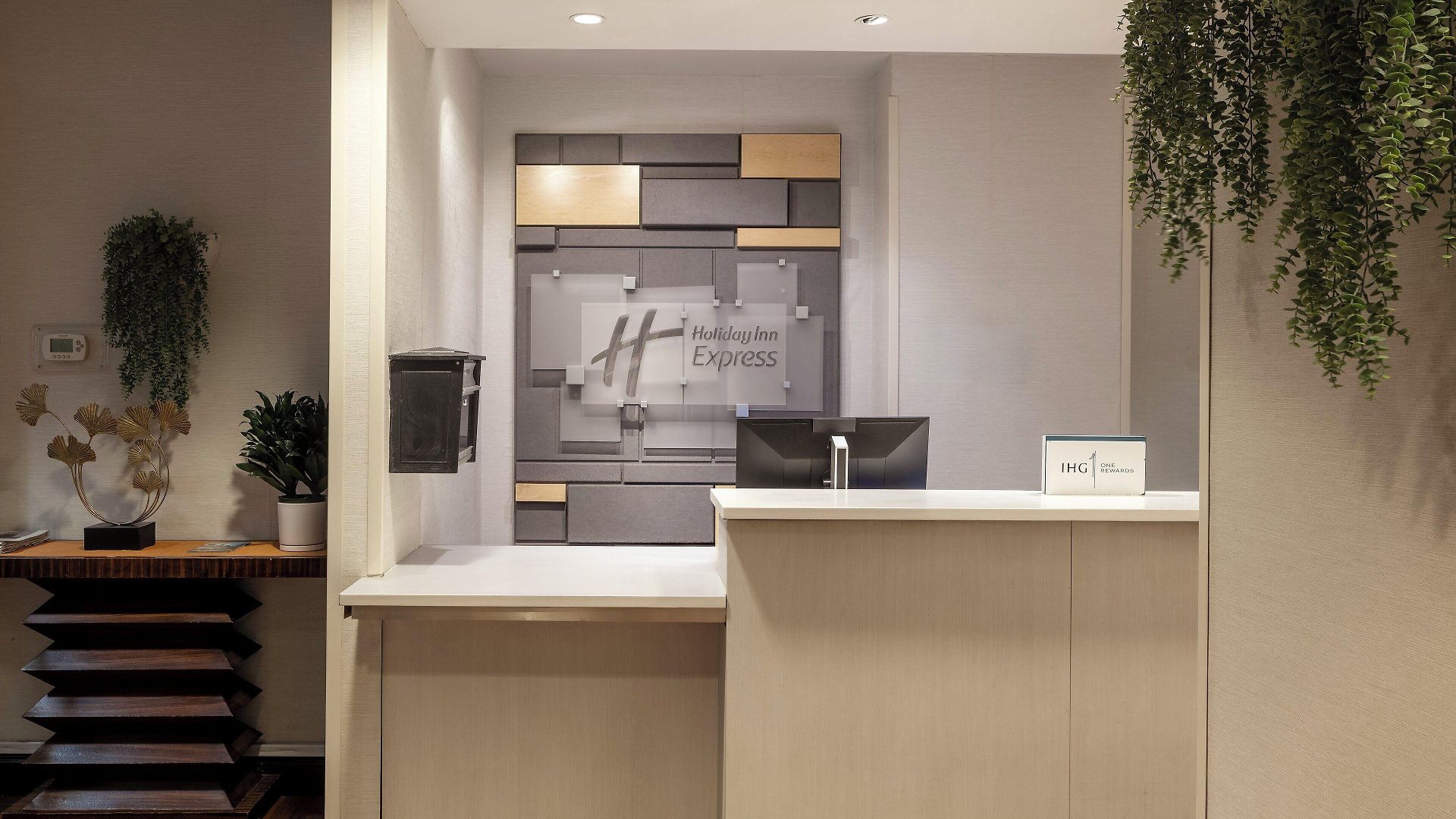 Express - Times Square By Ihg Hotel 3*