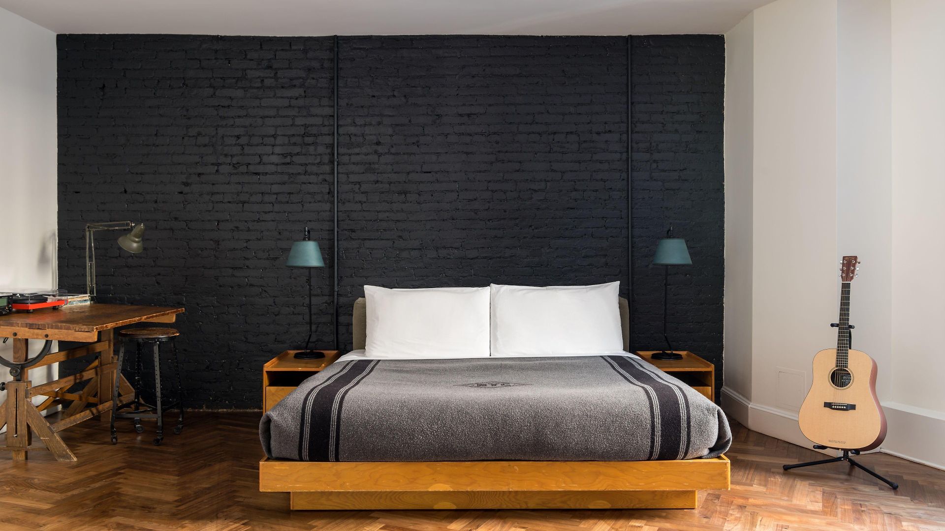 Hotel Ace 4*