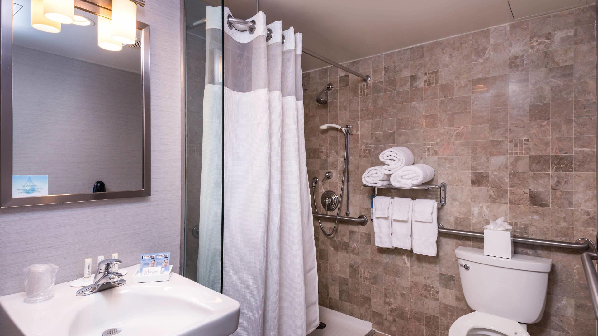 Hotel Fairfield & By Marriott Manhattan/times Square South