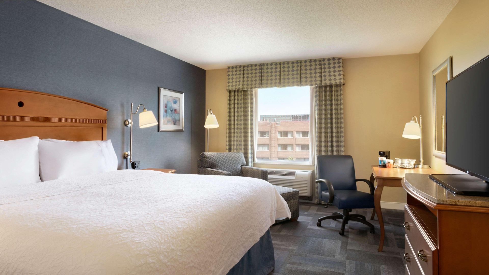 Hampton - Laguardia Airport Hotel