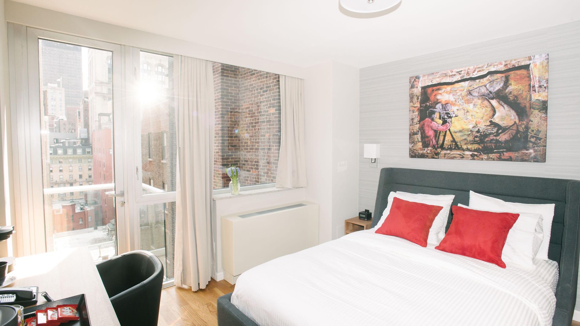 Hotel 32 32