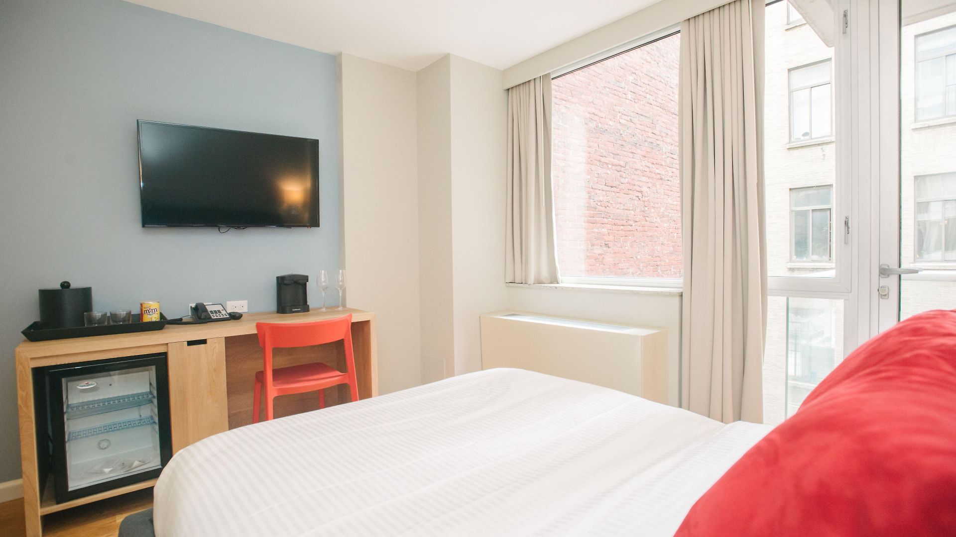 32 32 Hotel
