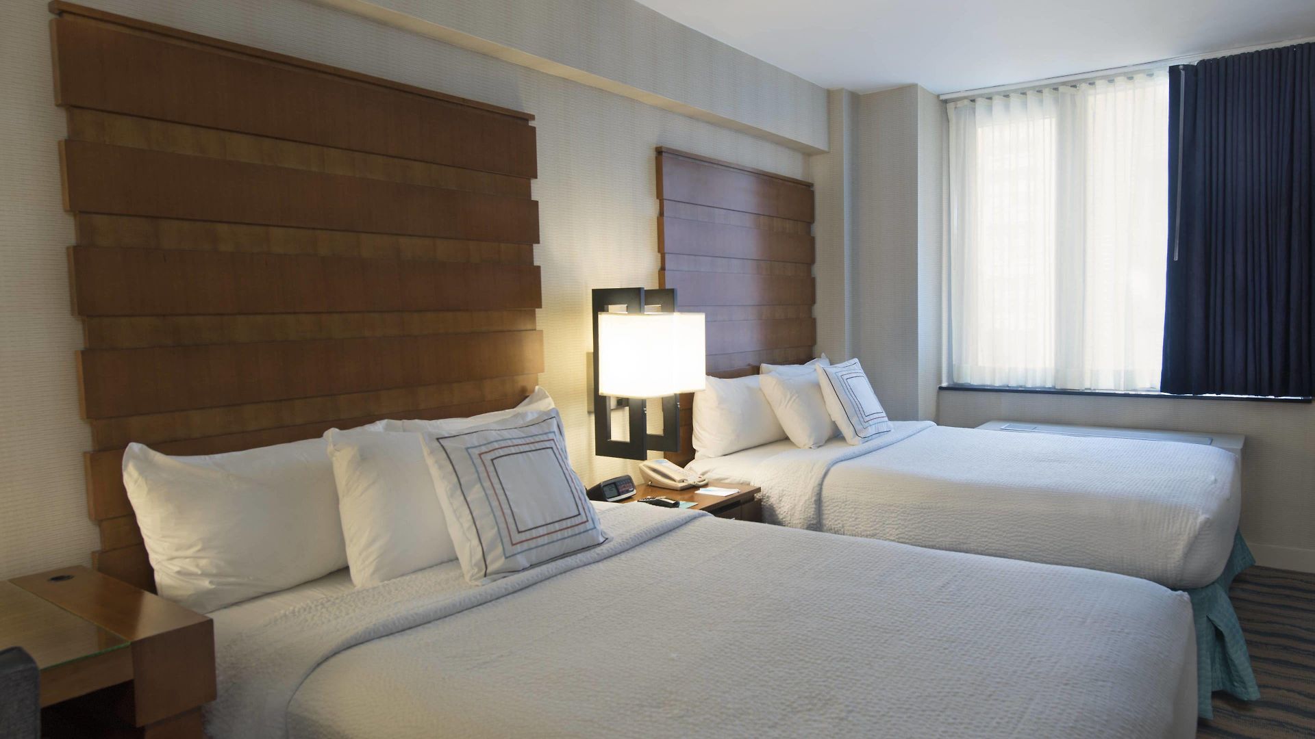 Fairfield & By Marriott Manhattan/fifth Avenue