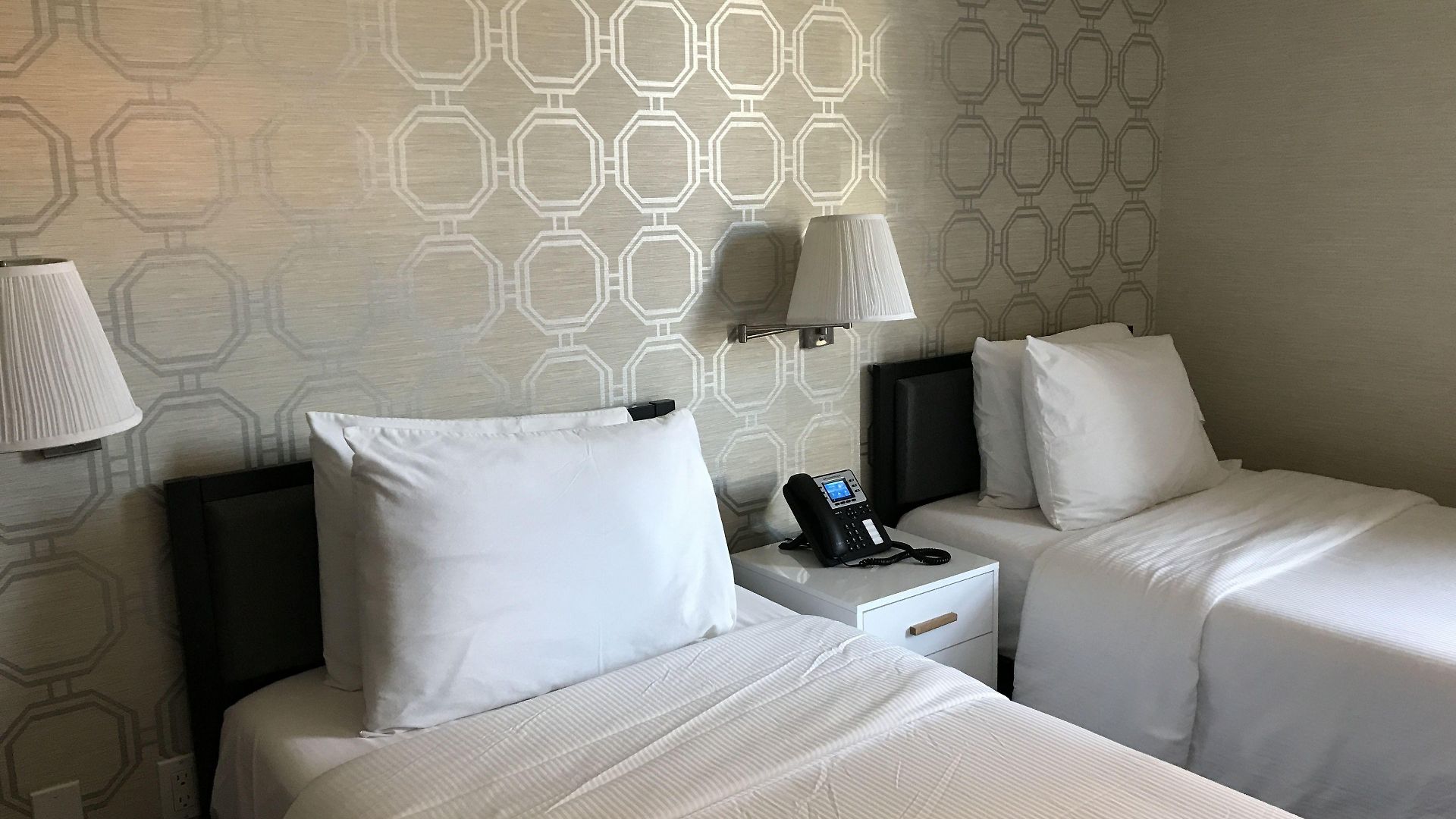 Mimosa Hotel