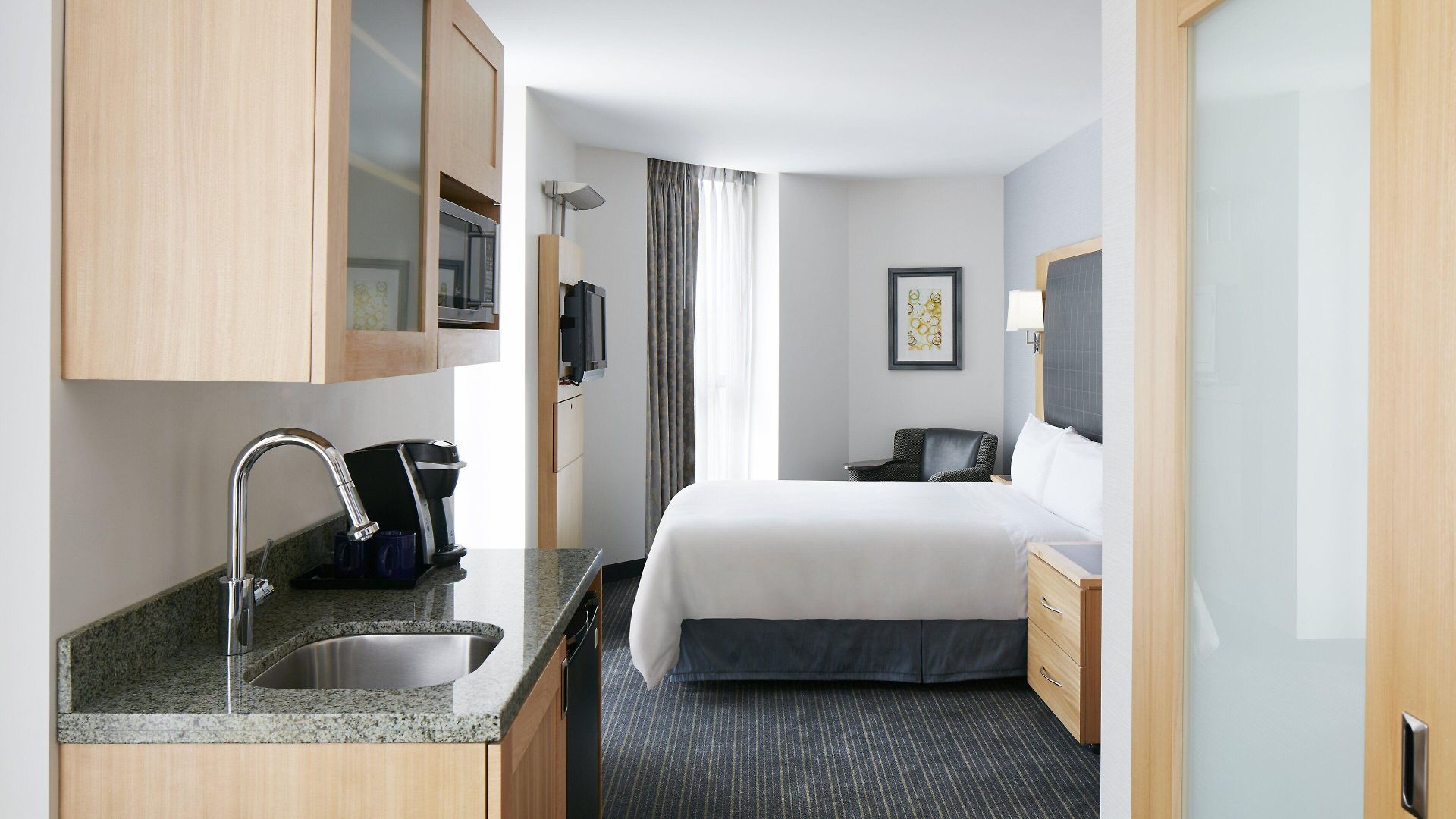 Hotel World Center 4*