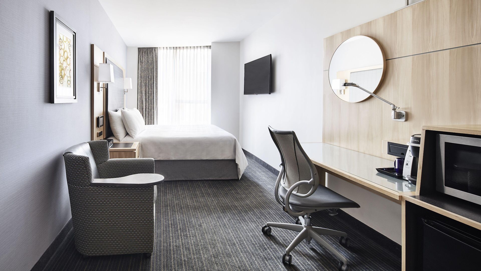 World Center 4*