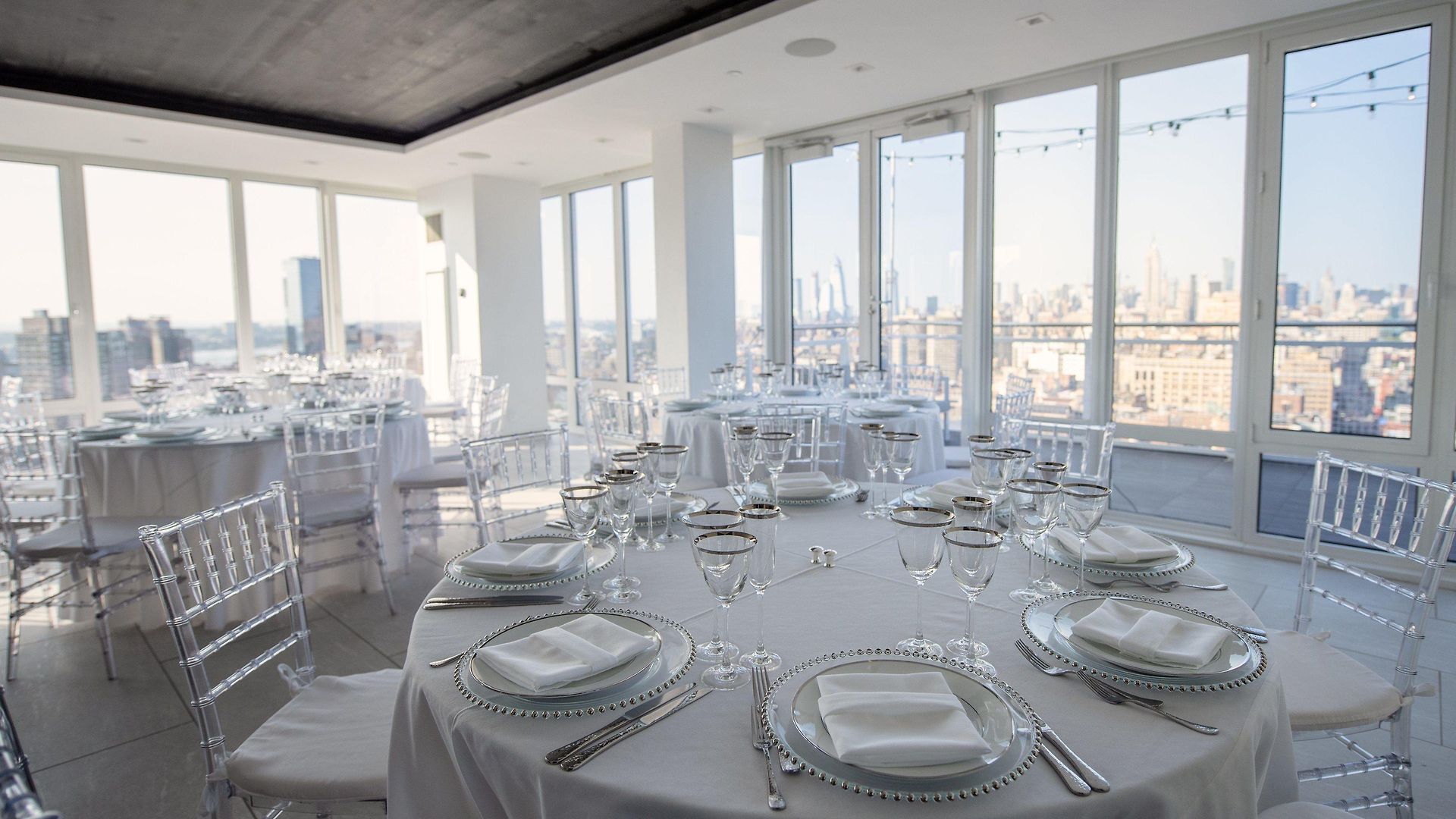Nomo Soho 4*