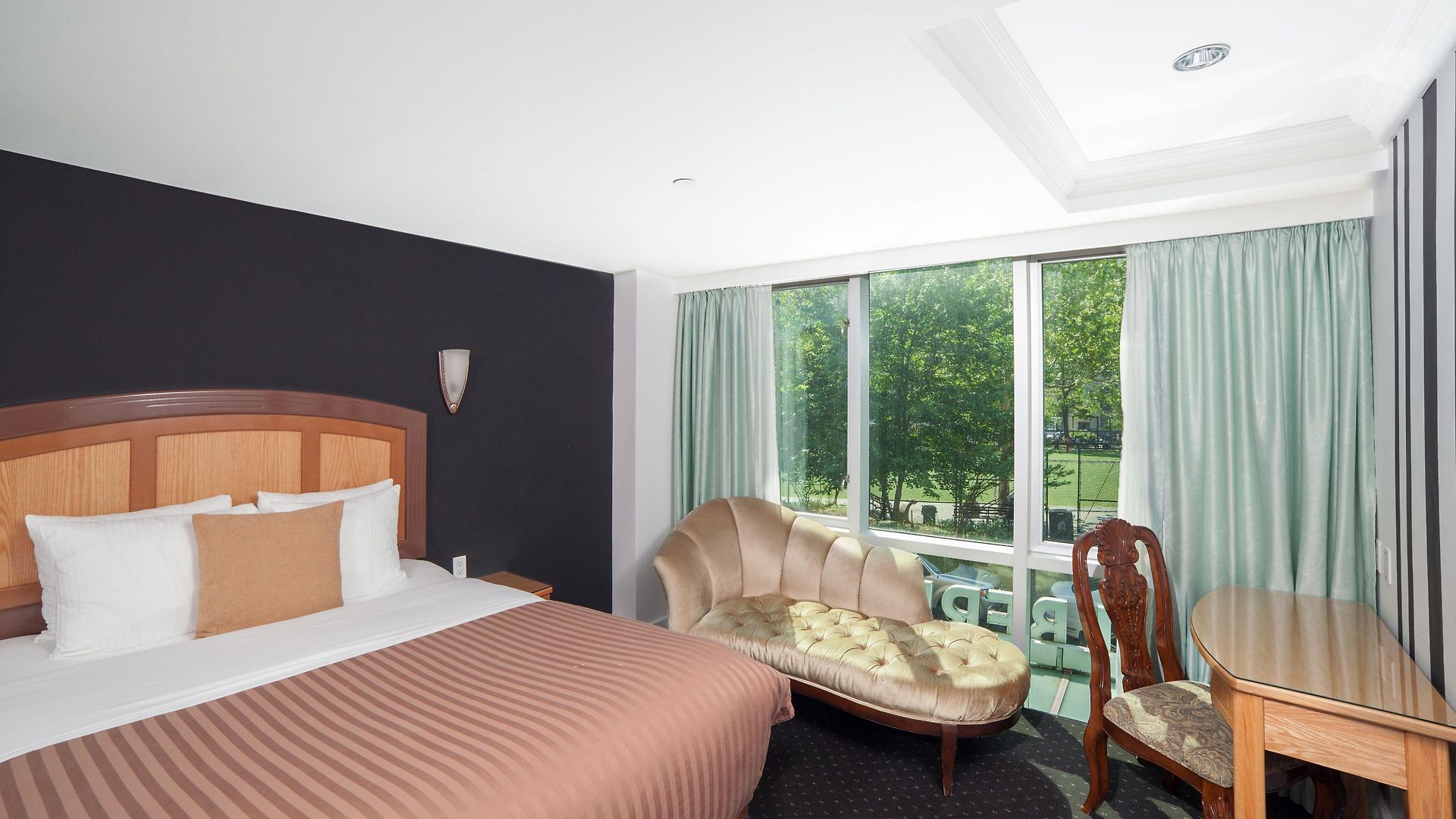 Hotel Mulberry