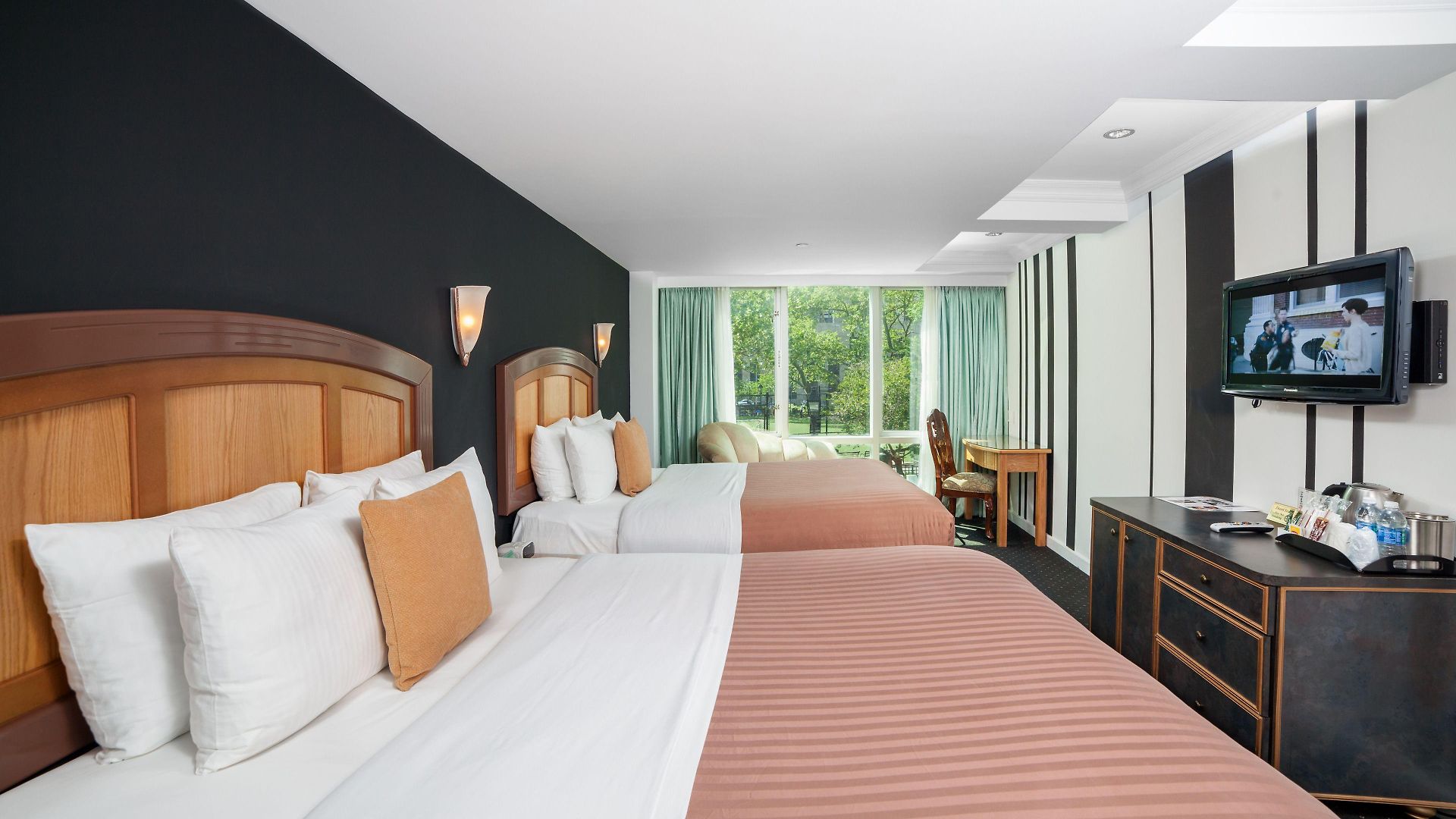 Mulberry Hotel