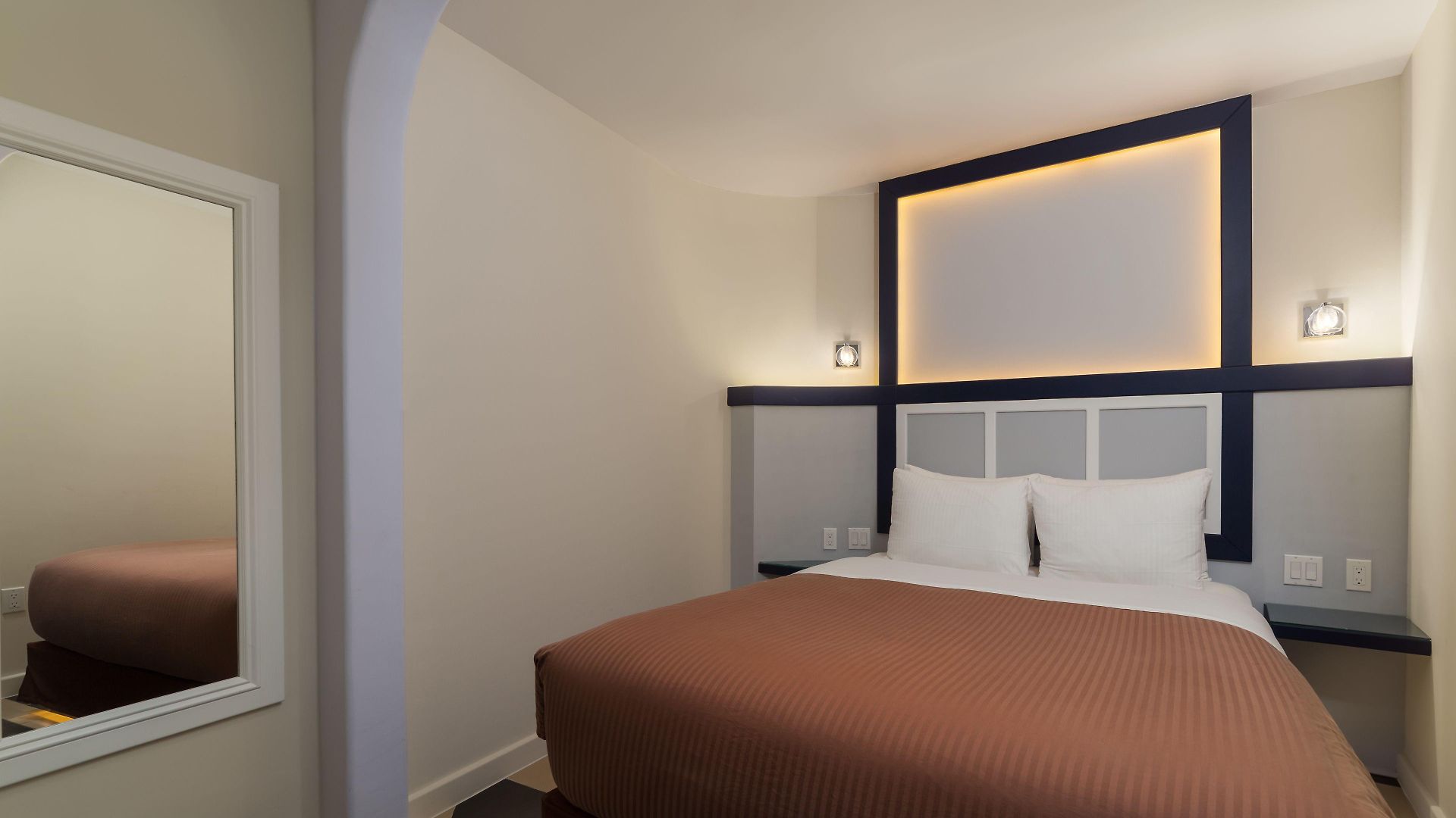 Mulberry Hotel 3*