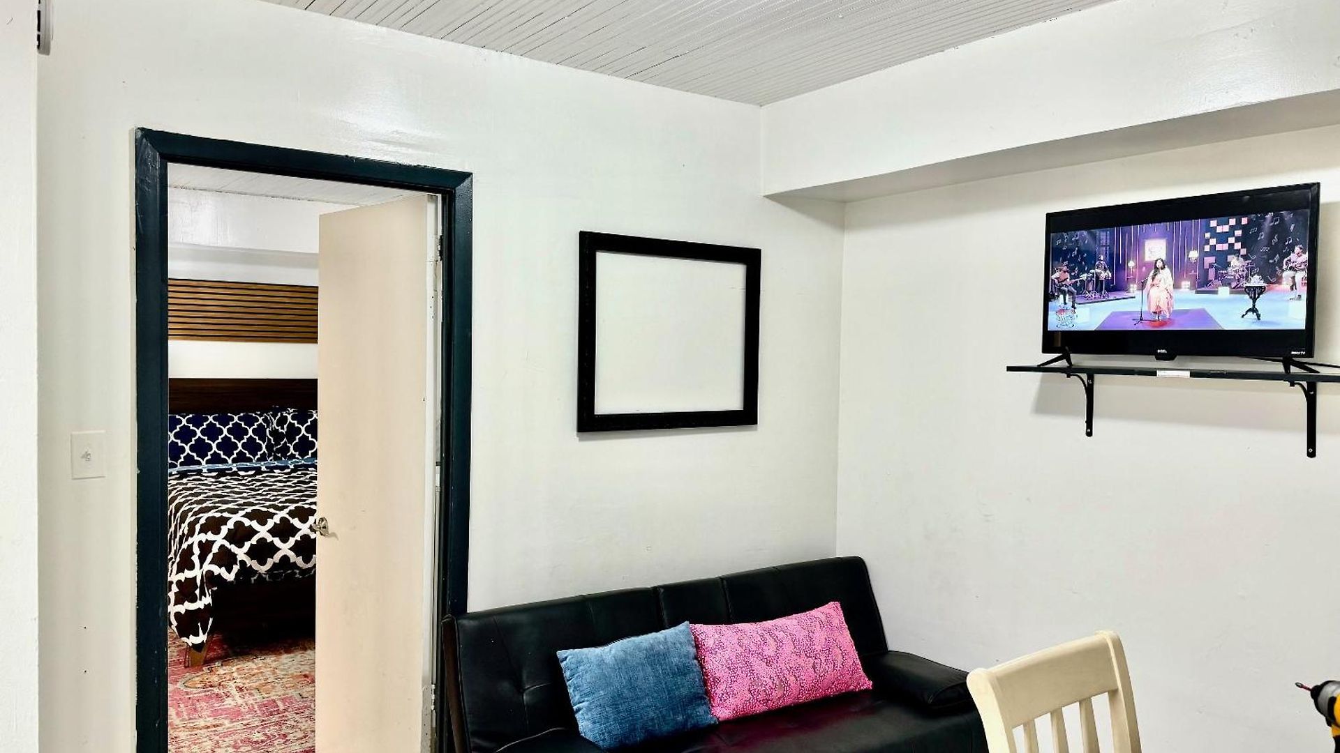 2 Bedroom In Lic, Private With Backyard ! Apartment New York