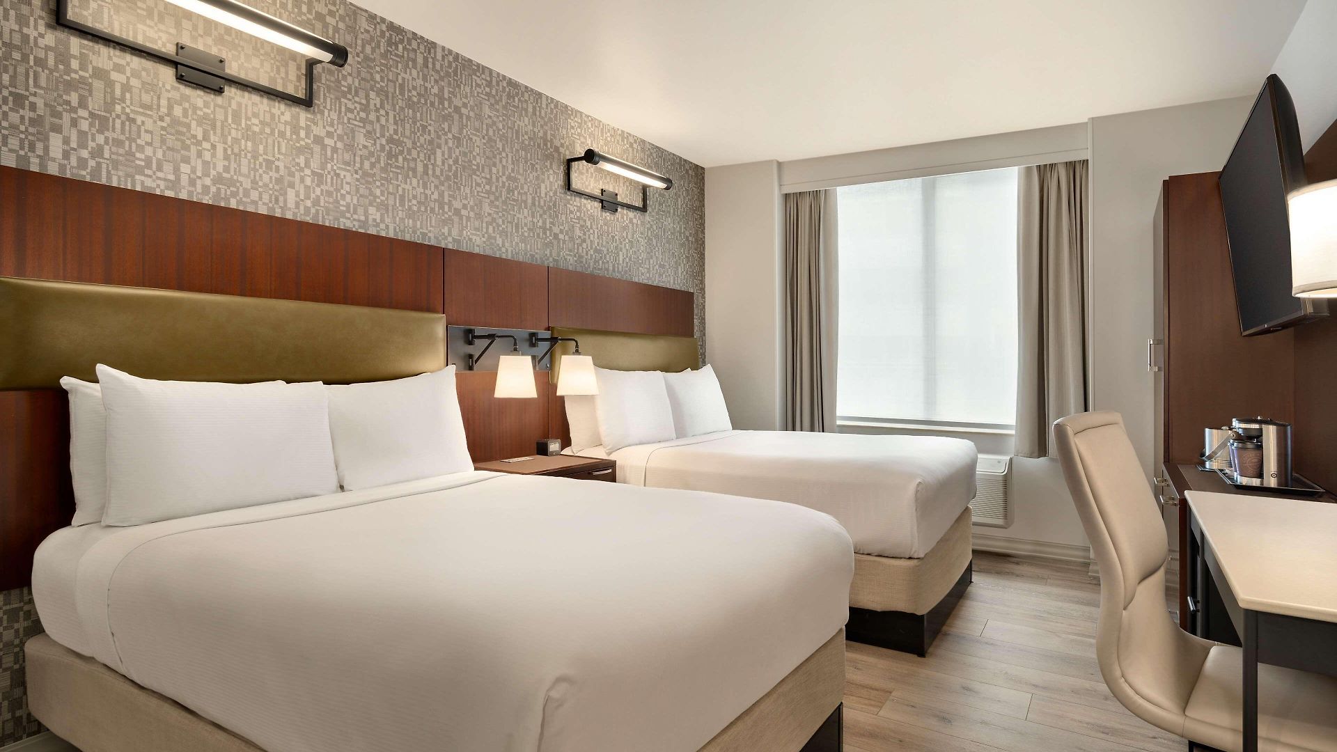 Doubletree By Hilton Downtown
