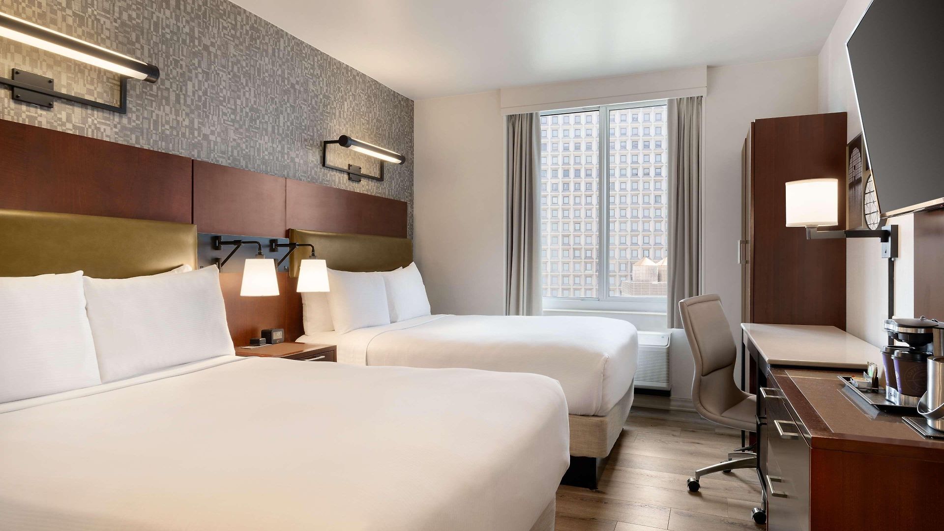 Doubletree By Hilton Downtown