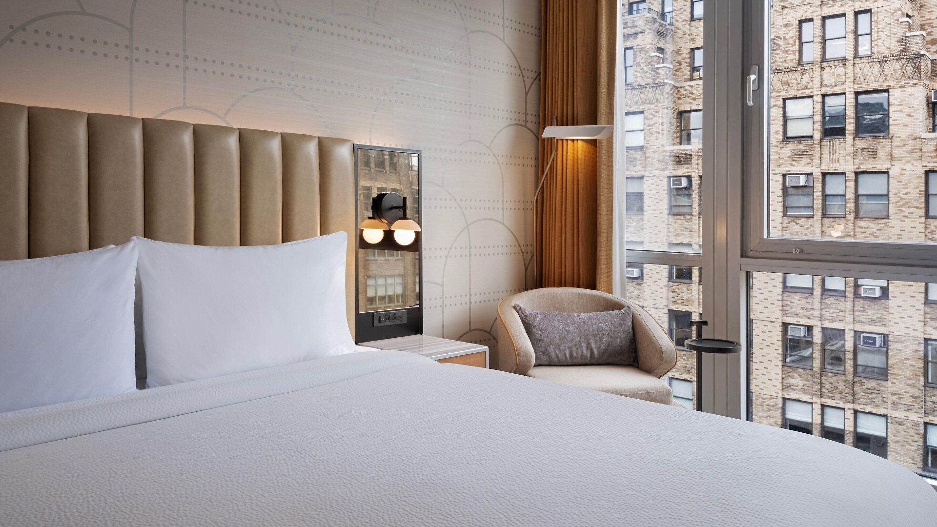 Courtyard By Marriott Manhattan / Soho 4*