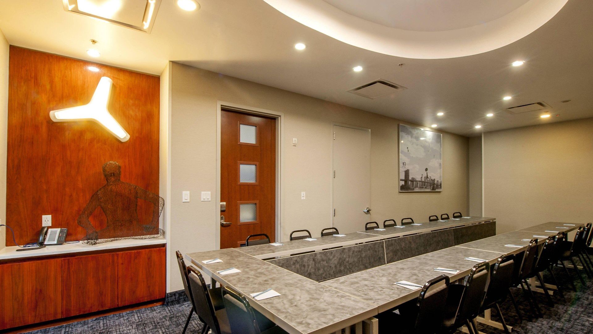 Fairfield & By Marriott Brooklyn Hotel