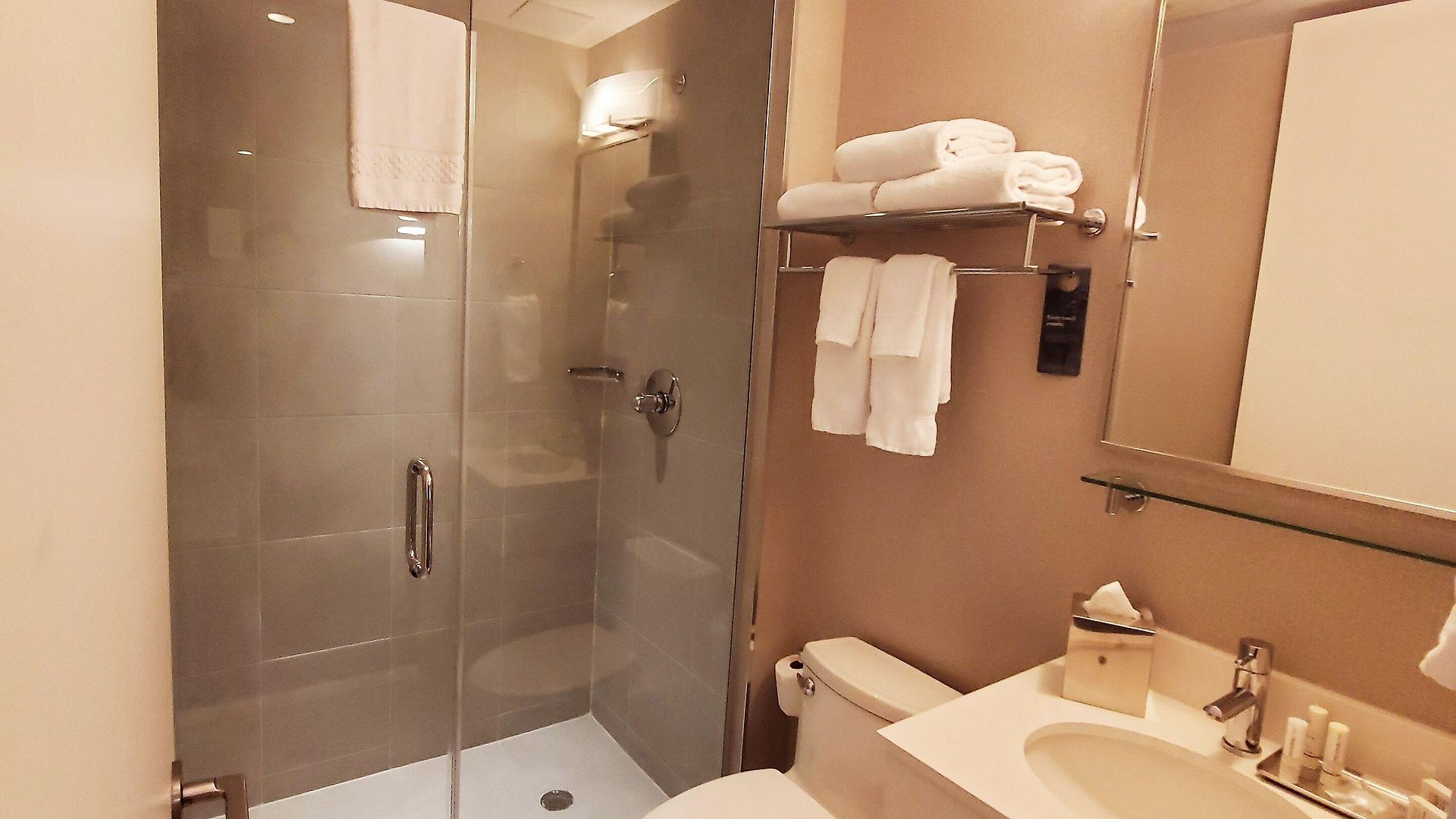 Hotel Fairfield & By Marriott Brooklyn New York