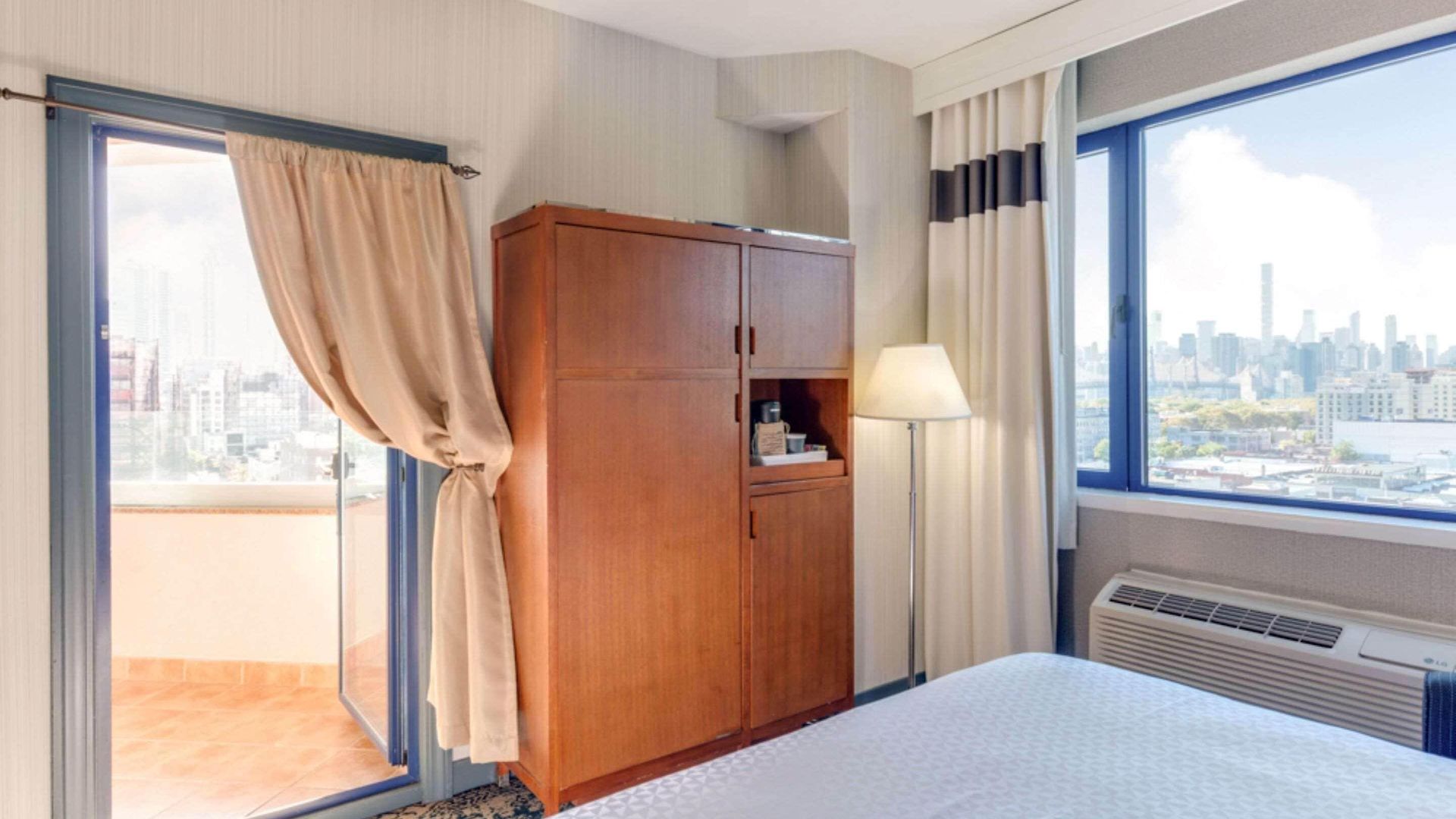 Hotel Vista Lic Hotel, Premier Collection By Western New York
