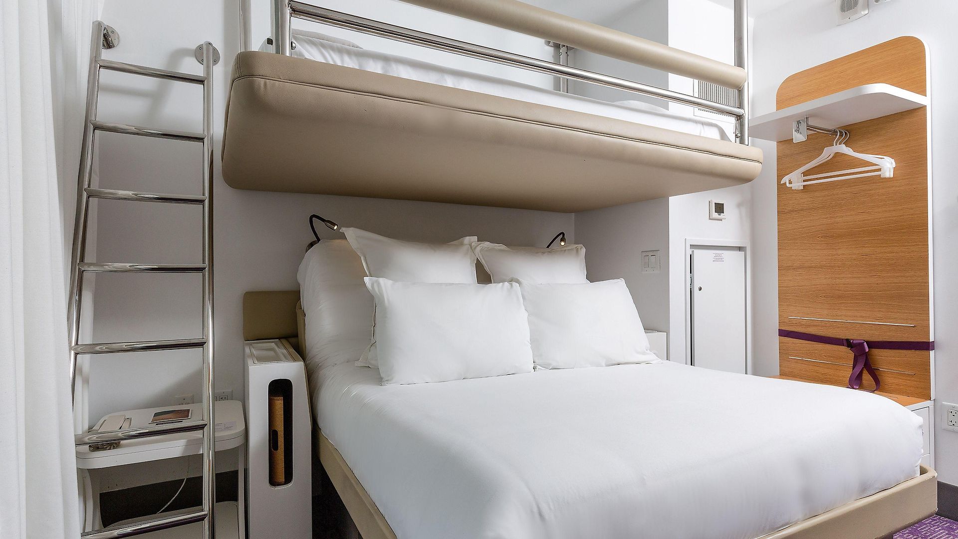 Yotel Times Square Hotel 4*