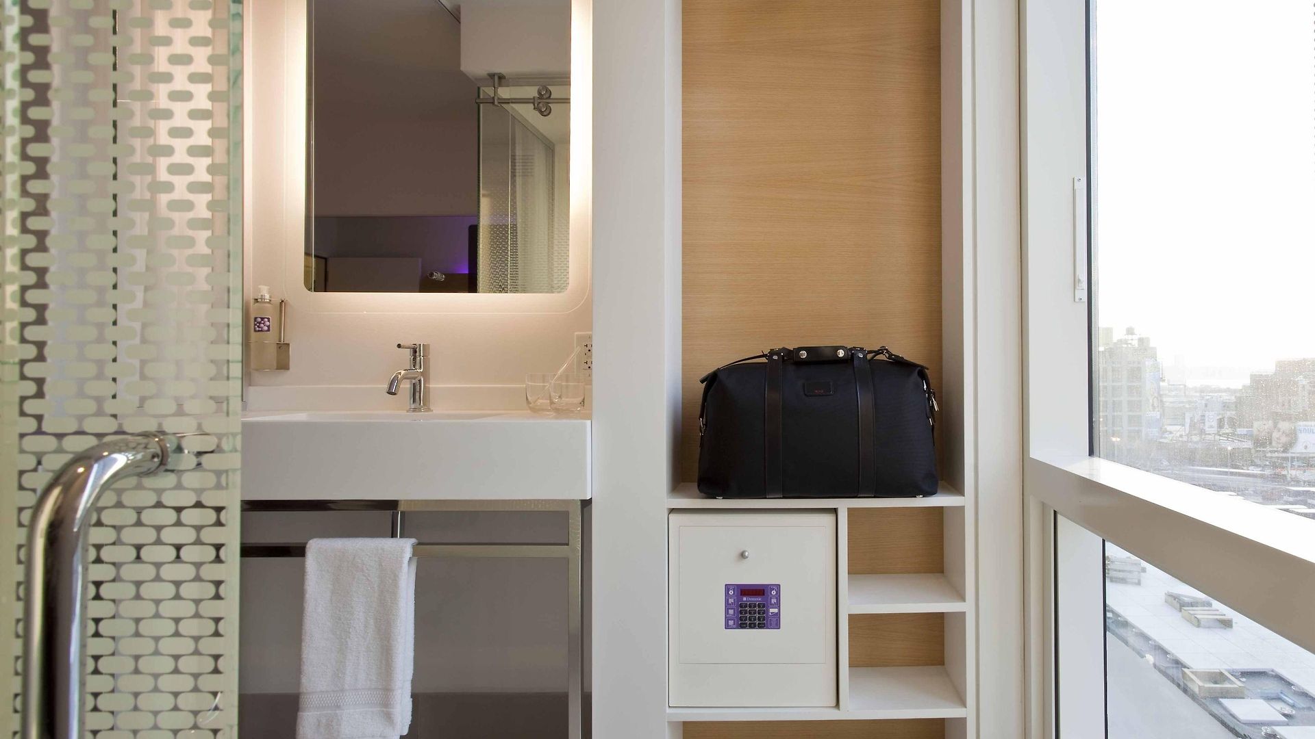 Yotel Times Square 4*