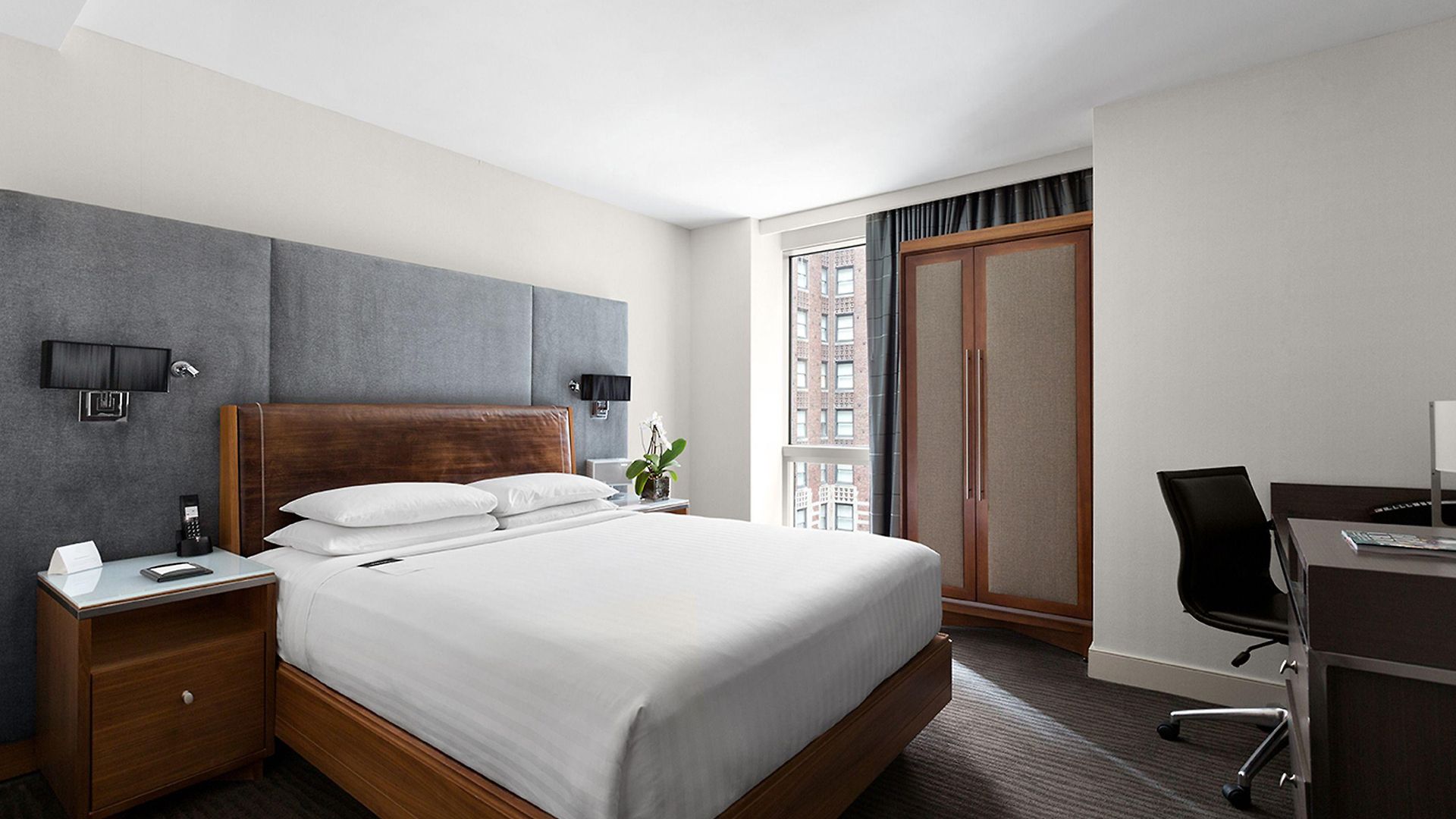 48lex Hotel