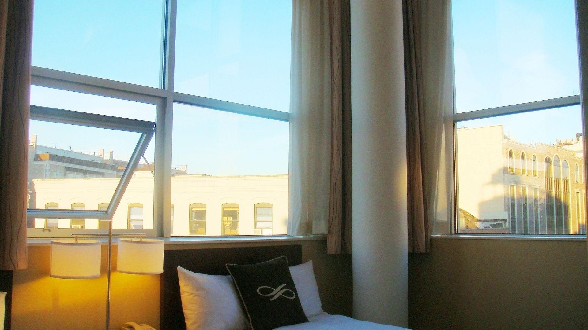 Hotel Pointe Plaza (adults Only)