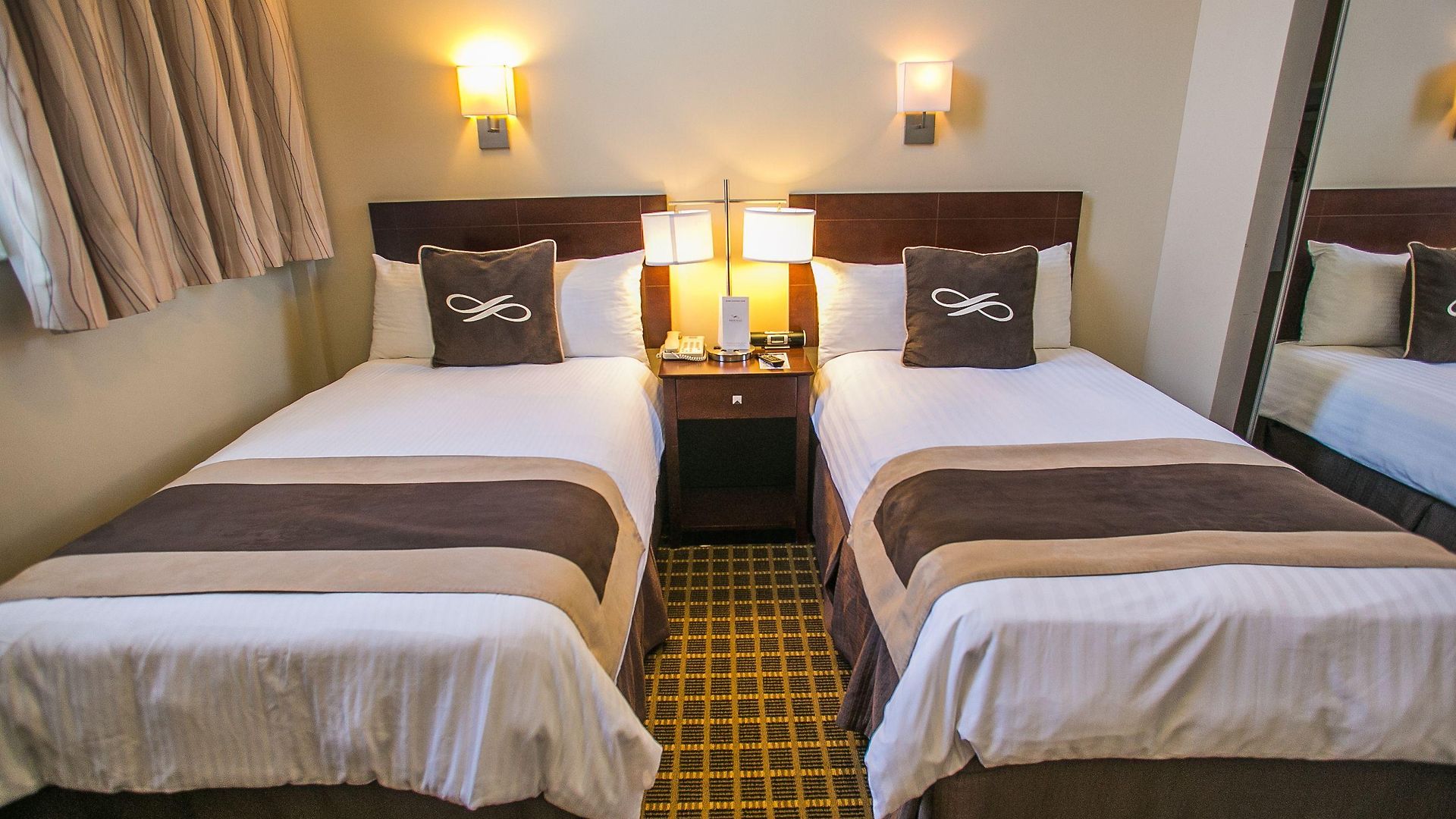 Pointe Plaza (adults Only) Hotel 3*