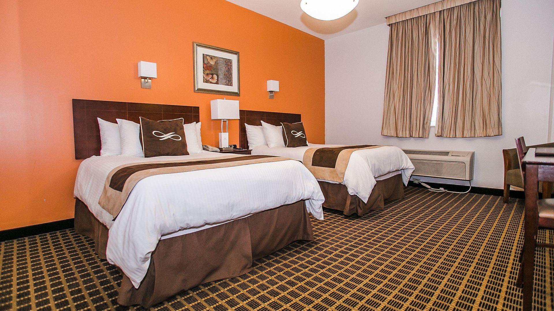 Hotel Pointe Plaza (adults Only) 3*